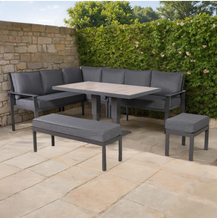 Azurea Aluminium Outdoor Seating Area