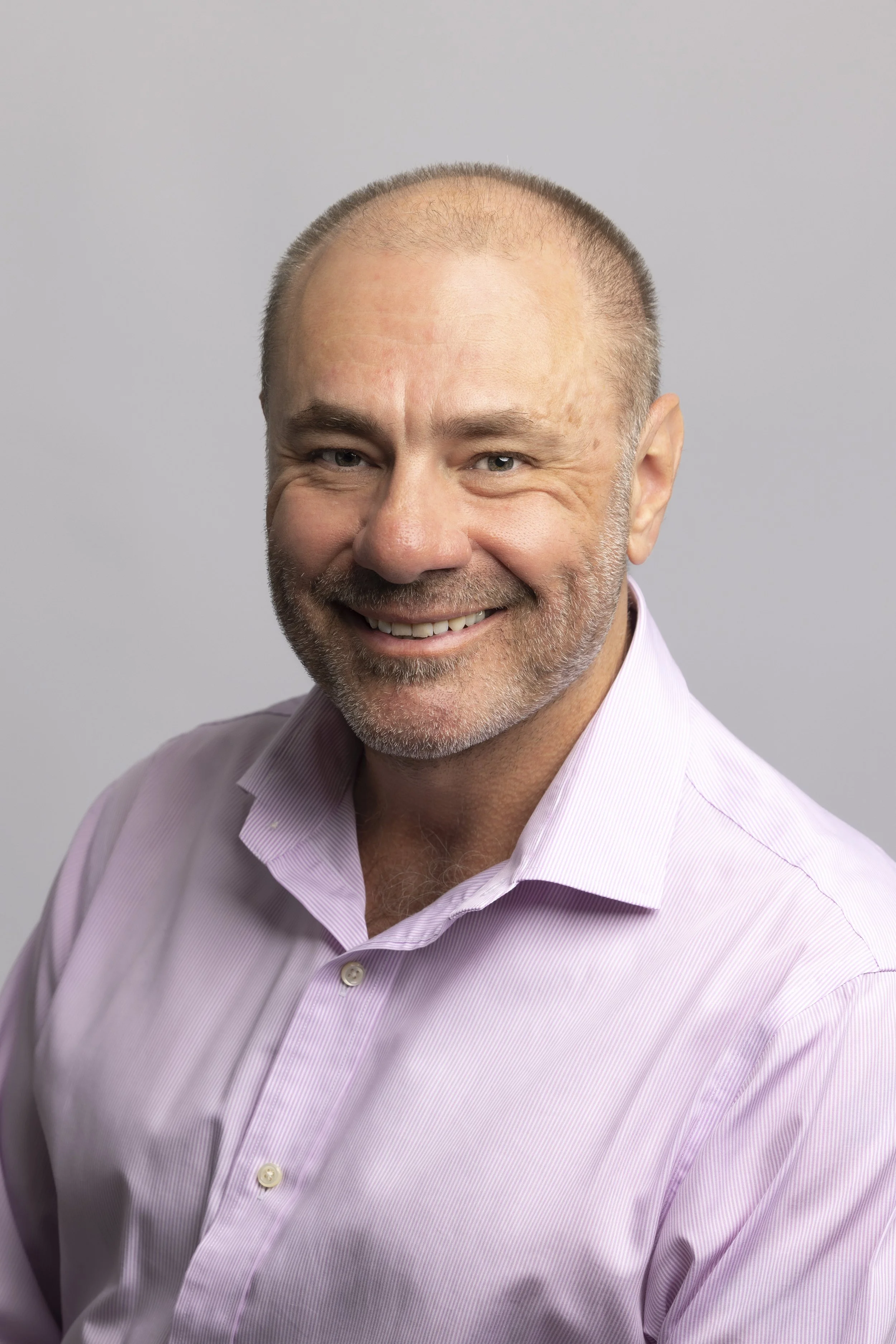 Roni Headshots_1007.jpg