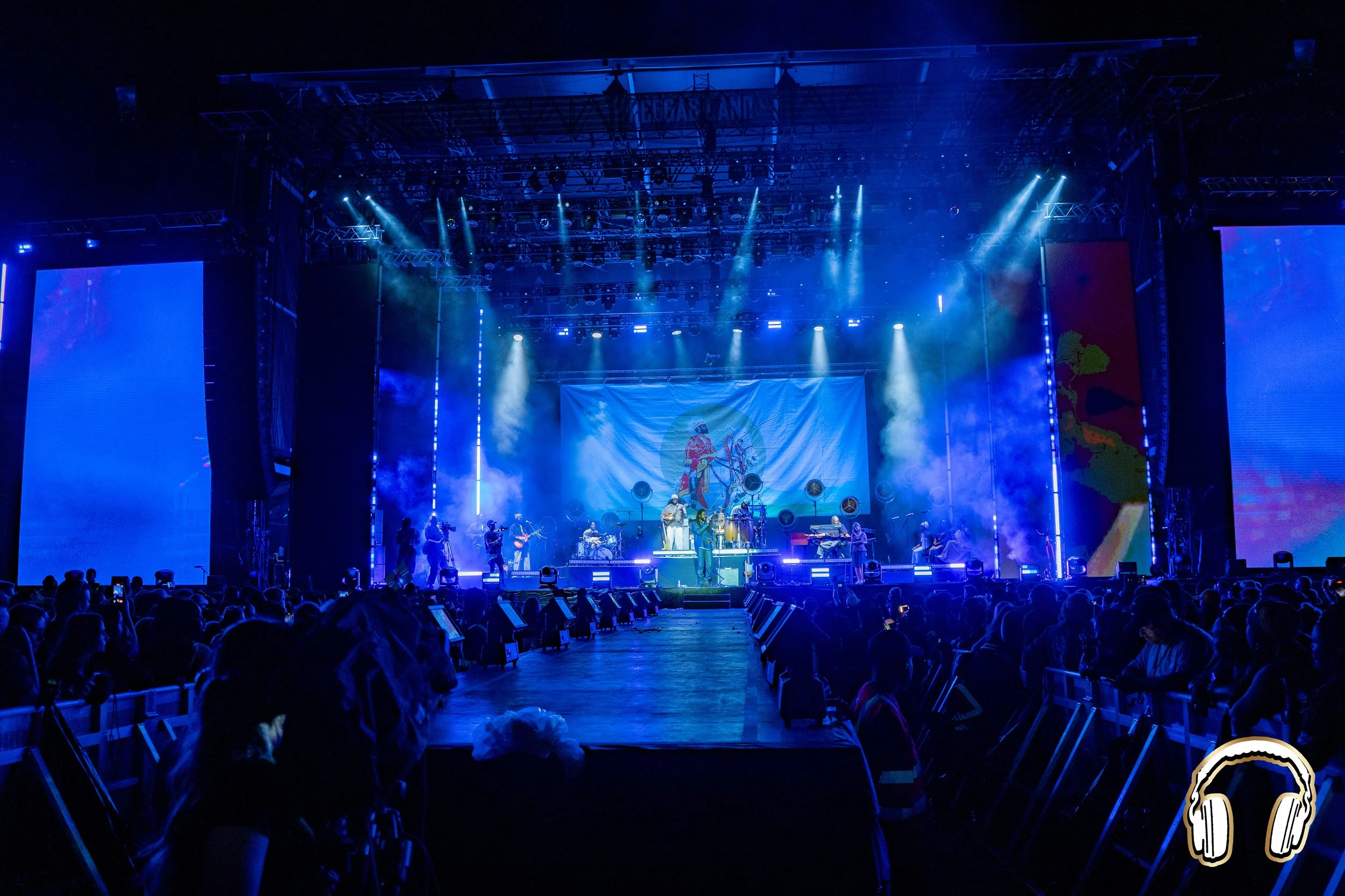 CHRONIXX X REGGAE LAND X JAE RADIO SHOTS 2025-12.jpg