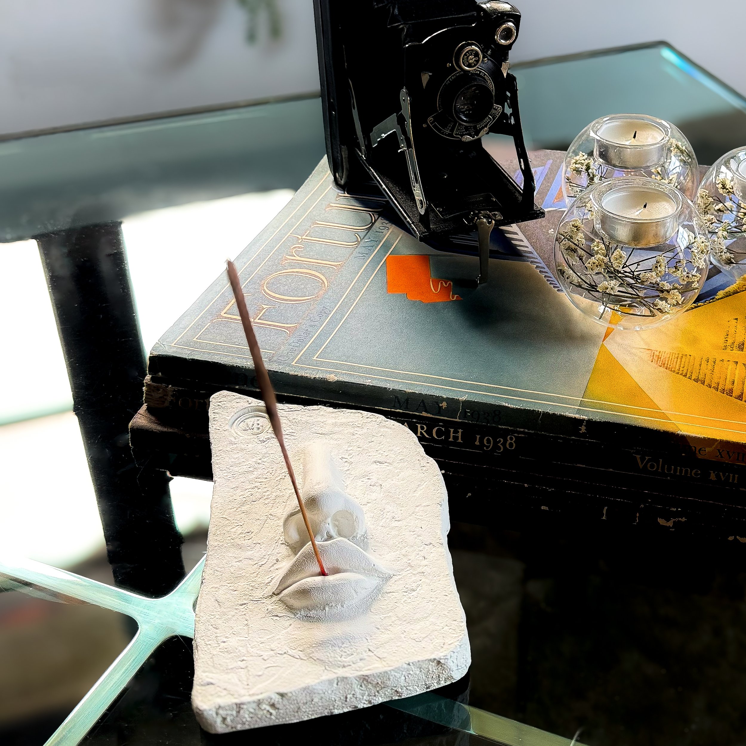 Kitsuen Incense Holder