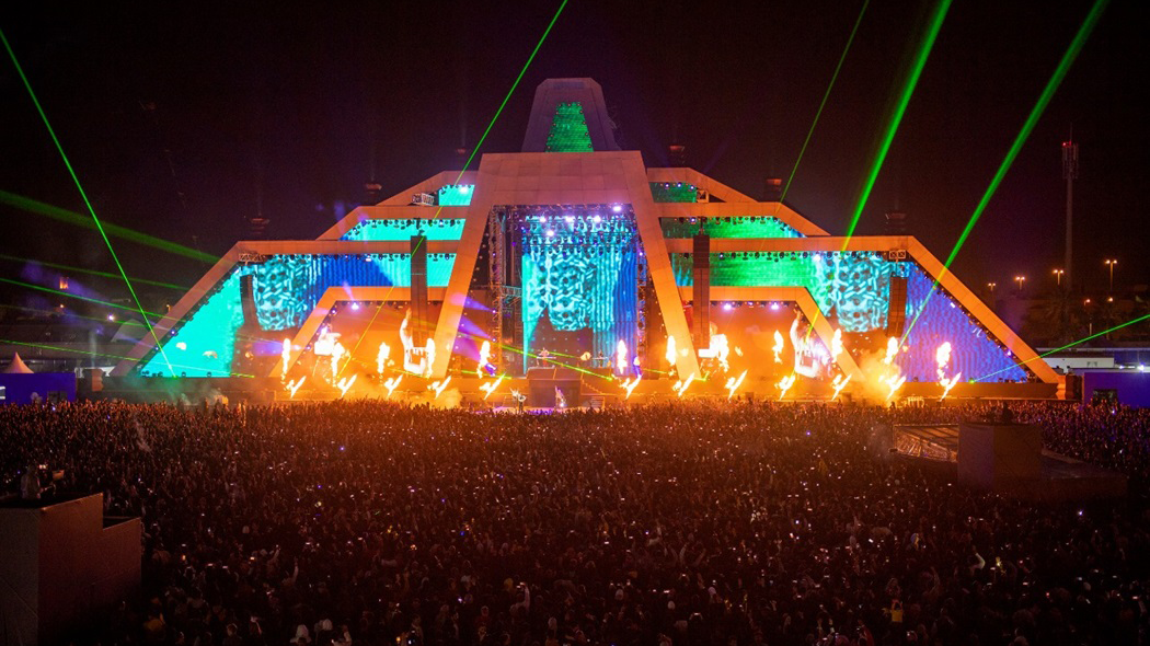 Clean Bandit / World Tour