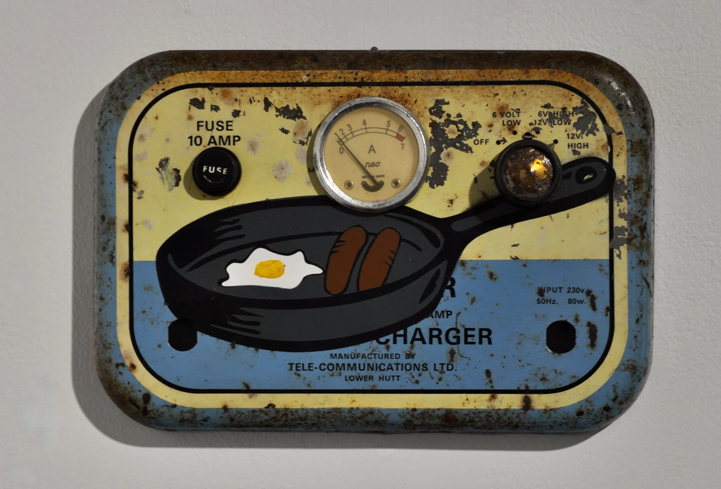 Egg and two snags   Old tin cover, Molotow paints