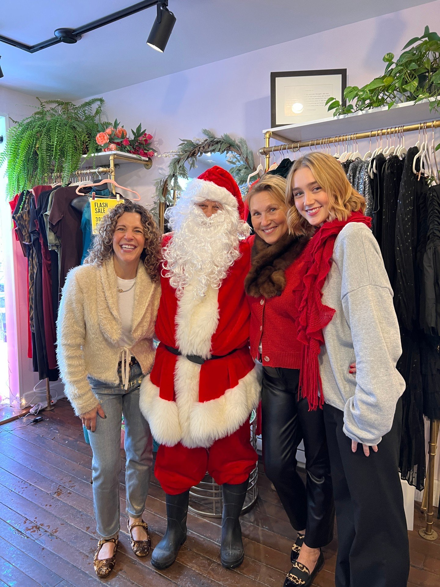 To our Someday ladies and every shopper who&rsquo;s supported us this year, thank you 💙 Thanks to you for shopping small, sharing us, and cheering us on. We&rsquo;re endlessly grateful for the community we&rsquo;ve built together and can&rsquo;t wai