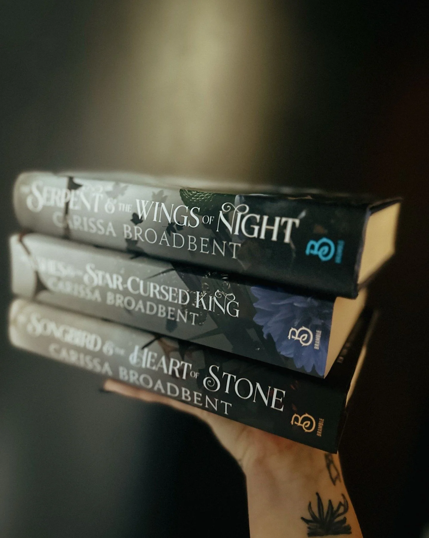 It didn&rsquo;t blow my mind&hellip; but it definitely kept me entertained.

And sometimes a morally questionable vampire with sharp teeth is enough. Hot. 

#TheSerpentAndTheWingsOfNight #CarissaBroadbent #FantasyRomance #VampireRomance #BookReview #