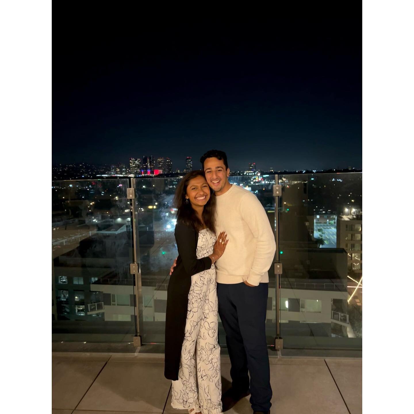 3 years ago I gave a tour of USC to a guy I described as &ldquo;a mix of fratty and old brown uncle&rdquo; 👀
21 year old shej didn&rsquo;t realize she was hanging out with her future husband for the first time, I guess I gave a really good tour 😋