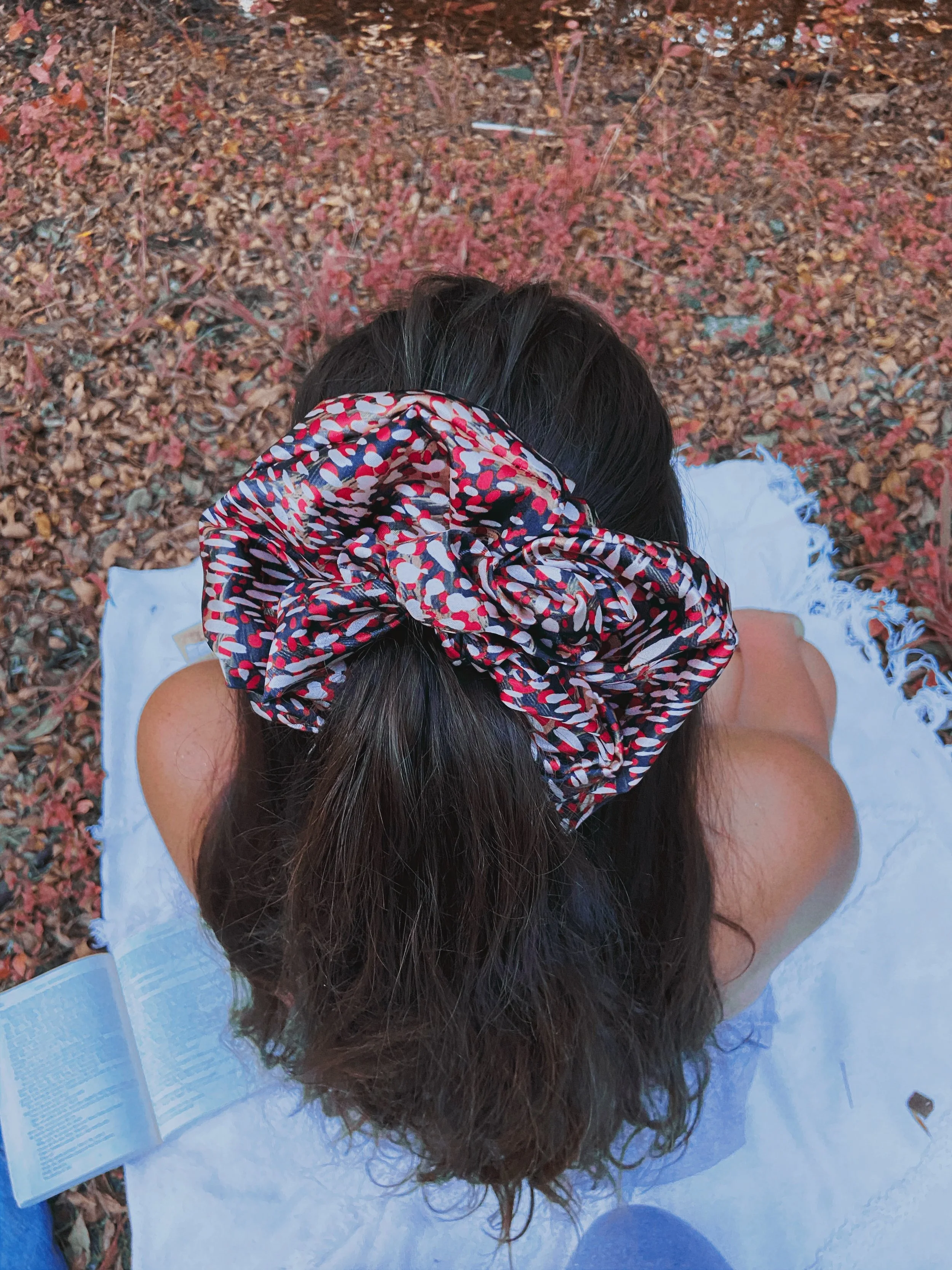 Jumbo Scrunchie-Sparks