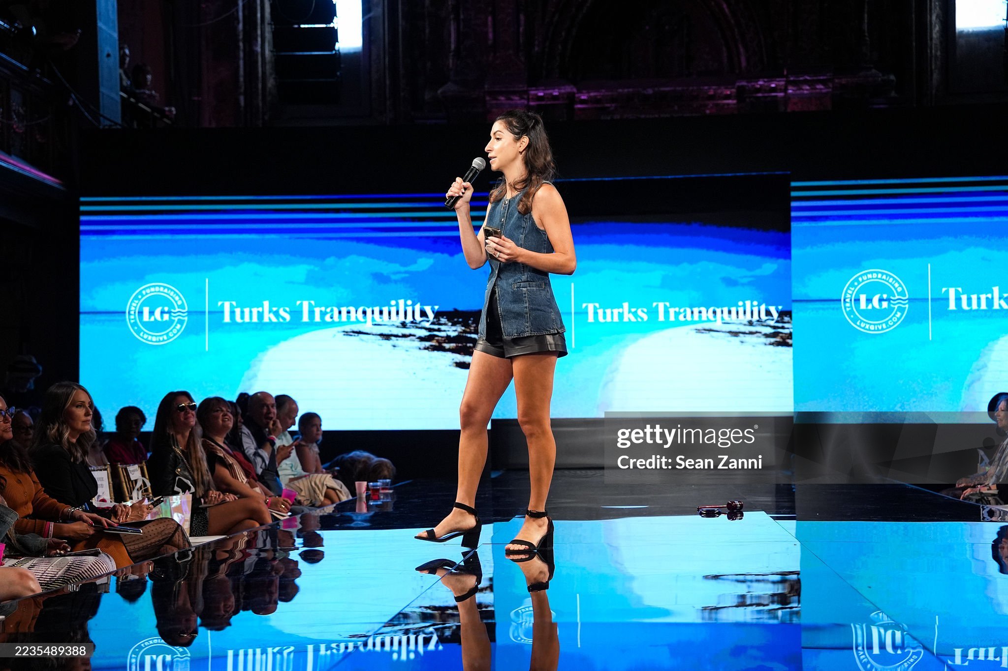 New York Auctioneer, Auctioneer for Hire, Charity Auctioneer New York, Best Charity Auctioneer New York