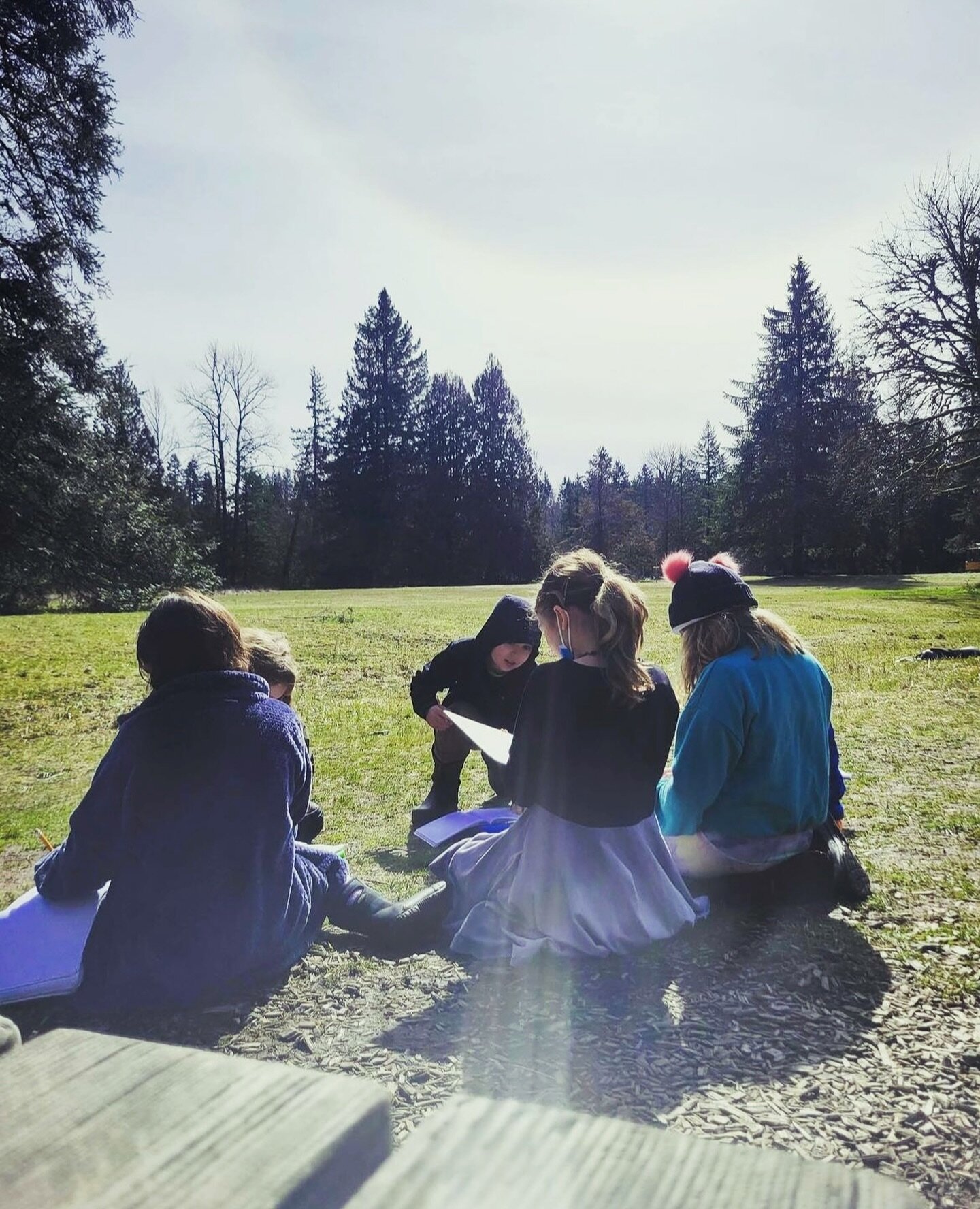 A beautiful day to be outside! The 4th grade class thinking about the land they use and how they would write laws to protect it.
🌿
#forestschool #socialstudies #howwelearn #natureconnection #outdooreducation #handsonlearning #learningthroughnature #