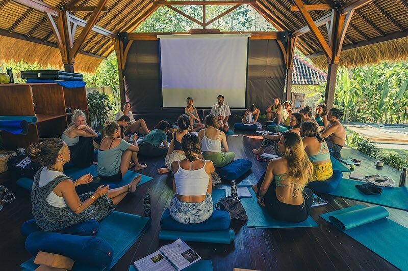 🌿Nestled amidst the lush tropical landscape of the Bukit forest in Uluwatu Bali, and surrounded by the soothing sounds of nature, our retreat center offers a sanctuary for learning, relaxation and rejuvenation. 

With a spacious yoga studio flooded 