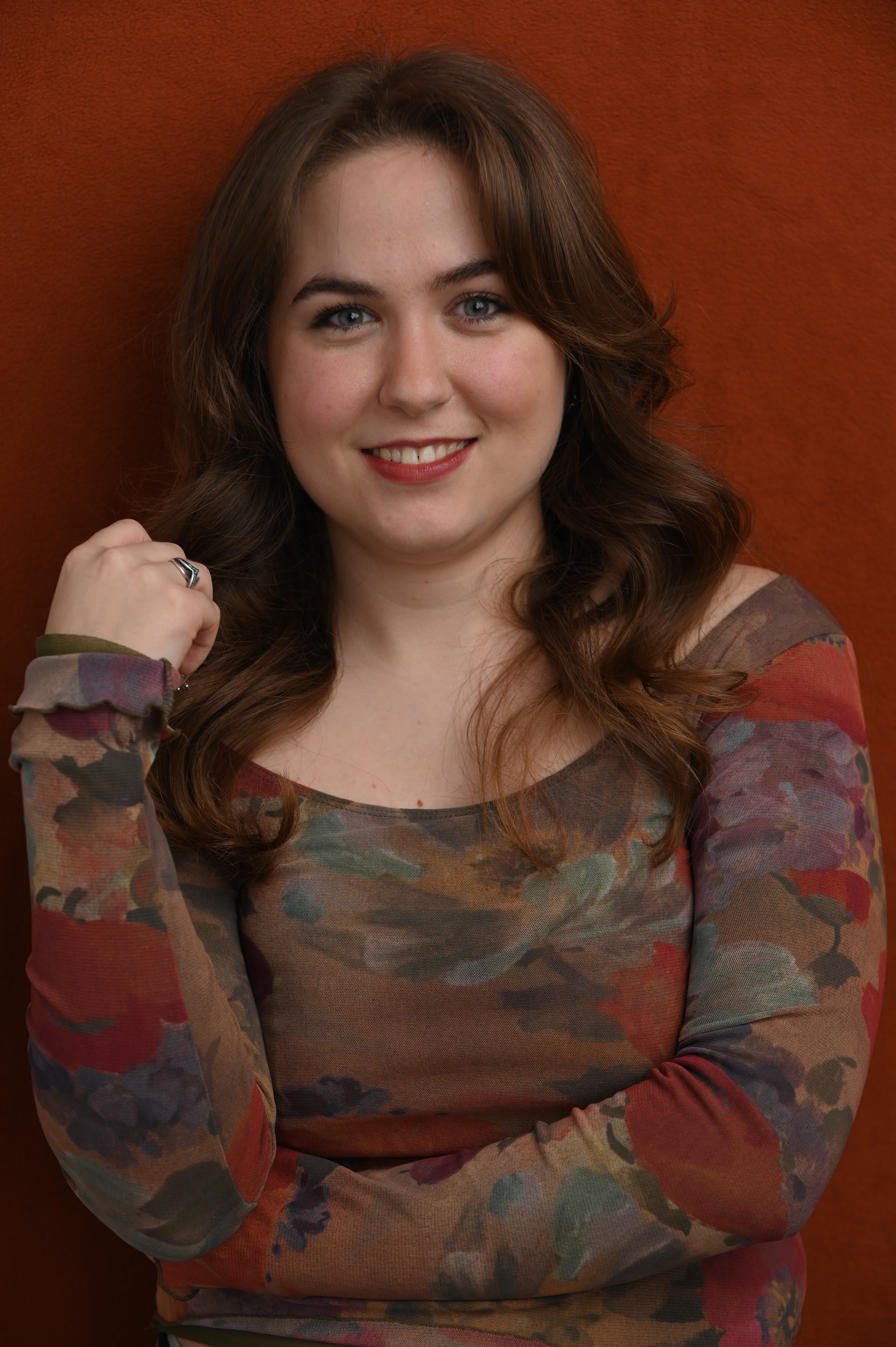 Headshot - carina gravante.JPG