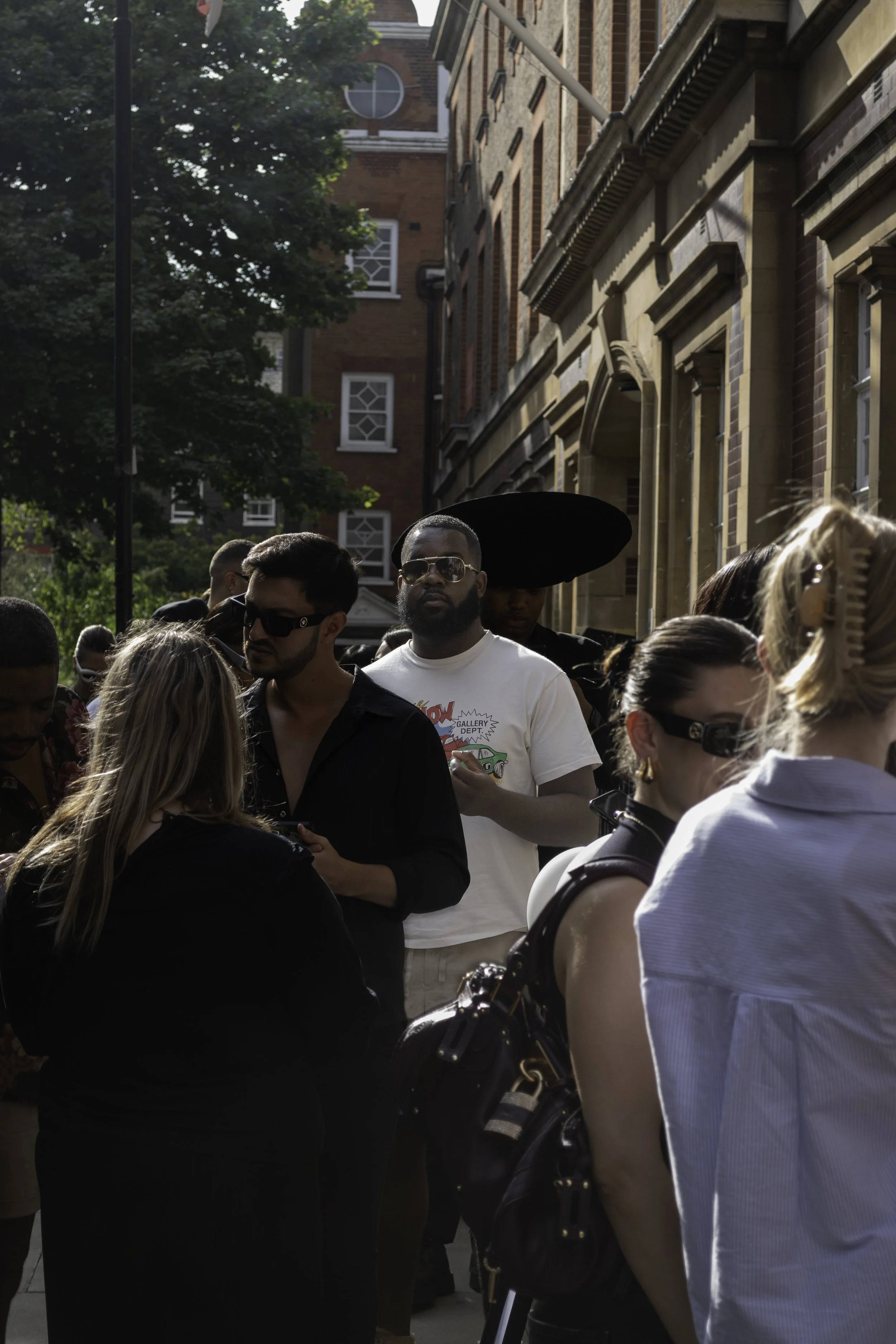 London Fashion Week 23 - 16.09.23 (18 of 126).jpg