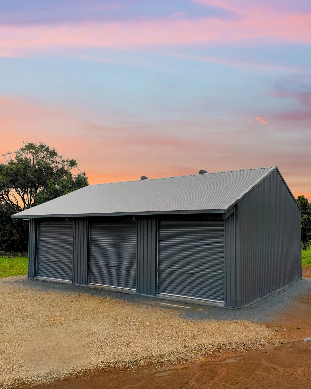 Another full-service build completed by our expert team 🙌

This neat 12 x 8.5m, 3-bay shed features:

✅ Colour: @colorbondsteel Woodland Grey
✅ Cladding: @lysaght_australia TRIMDEK&reg;
✅ Corrugated roof with a 1m eave overhang
✅ Complete design, su