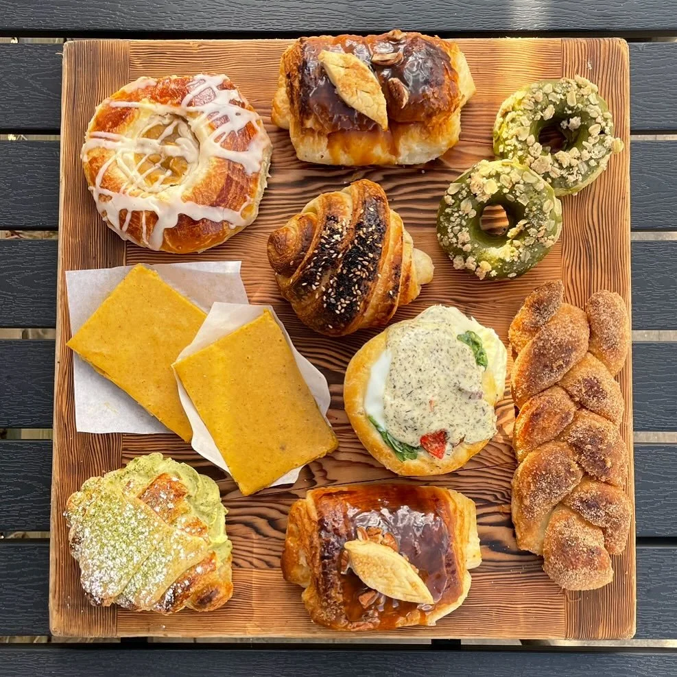 Pumpkin cheesecake buns, pumpkin pie bars, matcha oat crumble donuts, matcha concha croissants, pecan pie croissants&hellip; hopefully we haven&rsquo;t made it too difficult for you to choose today 😉💛 
#eatlocal #localbakery #vibedistrict #vibedist
