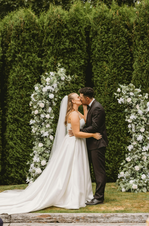 Elegant and Classic look - horn arches
