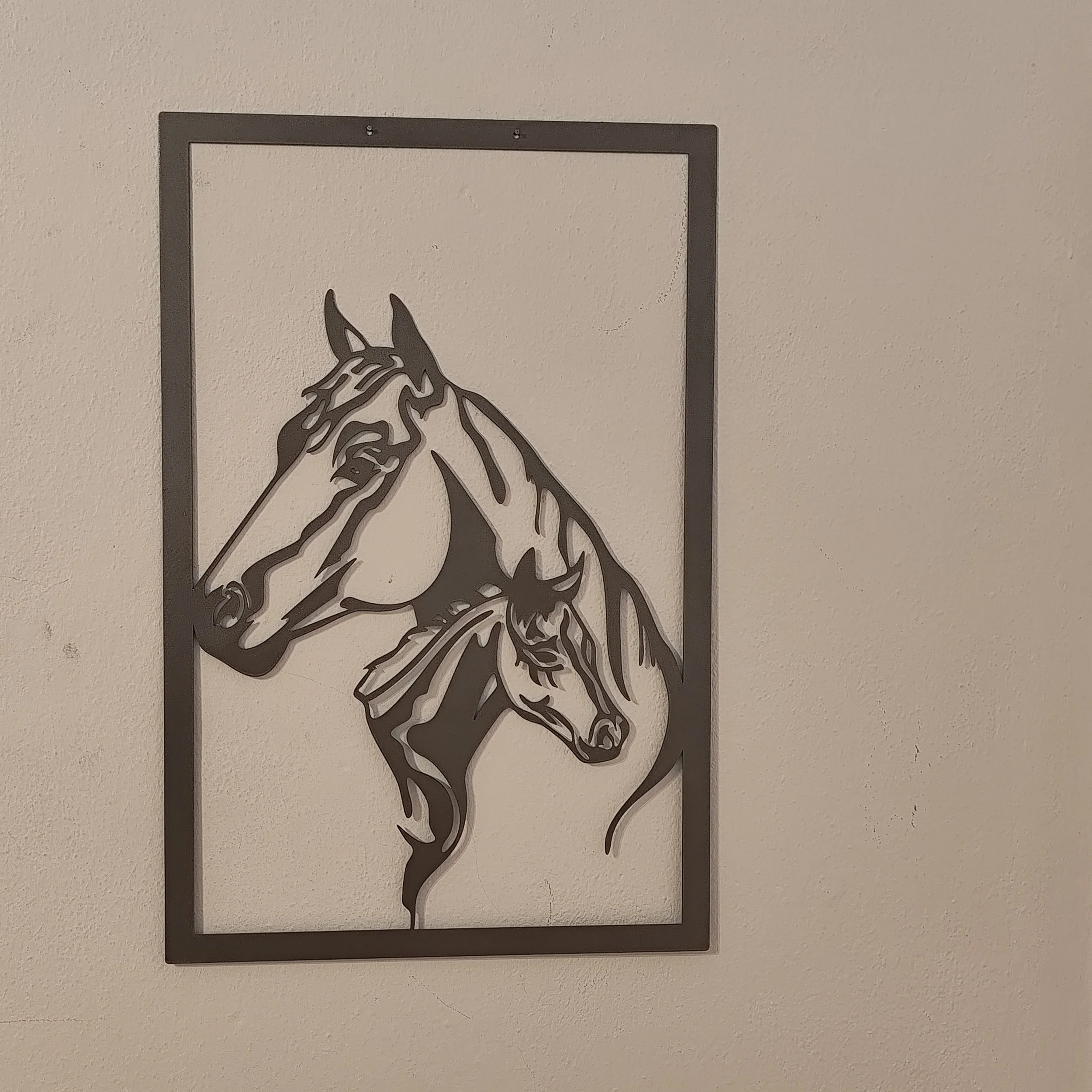 Pferd und Fohlen Wandkunst elegant Metall