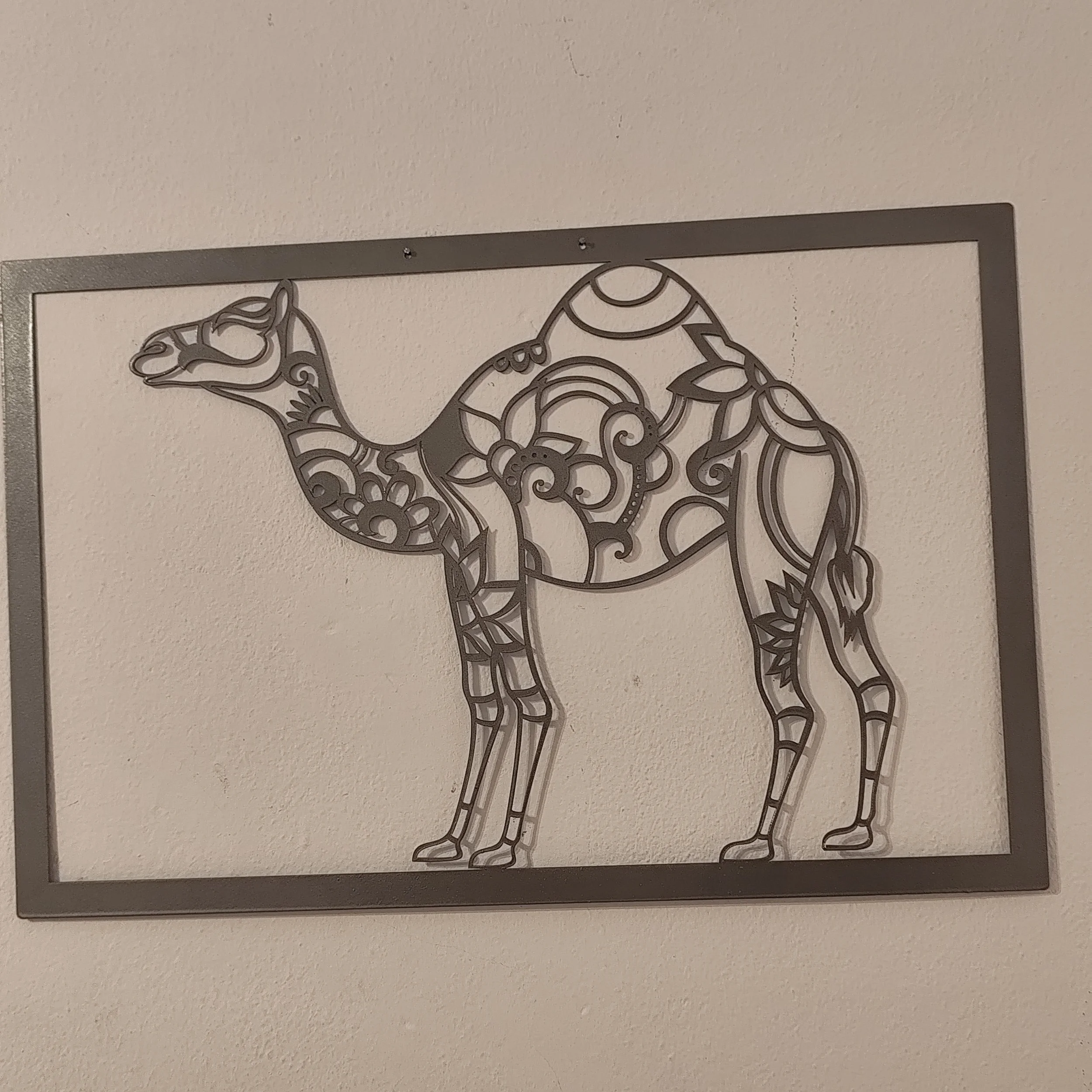 Kamel Metall Wandbild in Silber stilvolle Dekoration modern