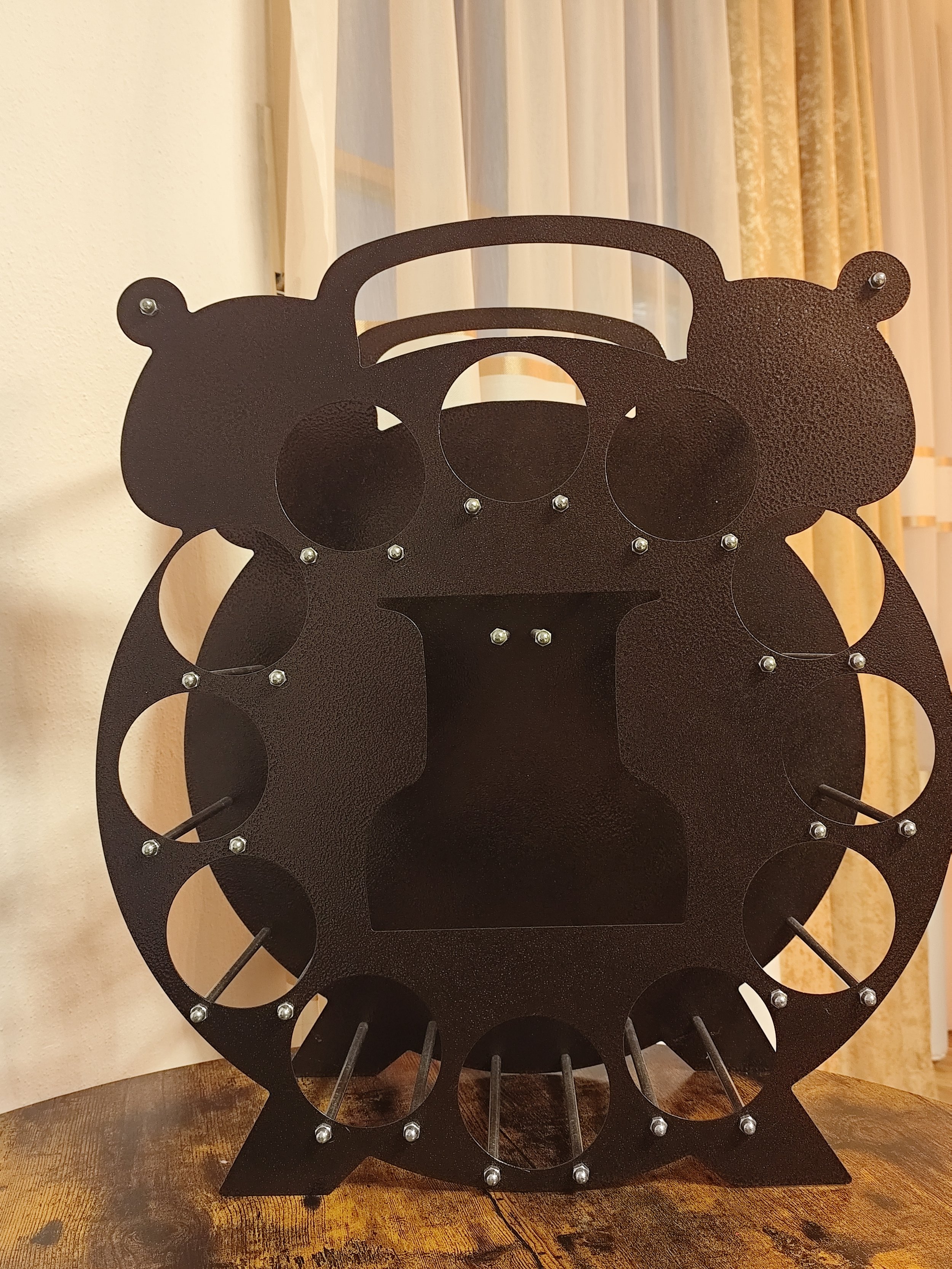 weinregal aus metall frontansicht für weinflaschen