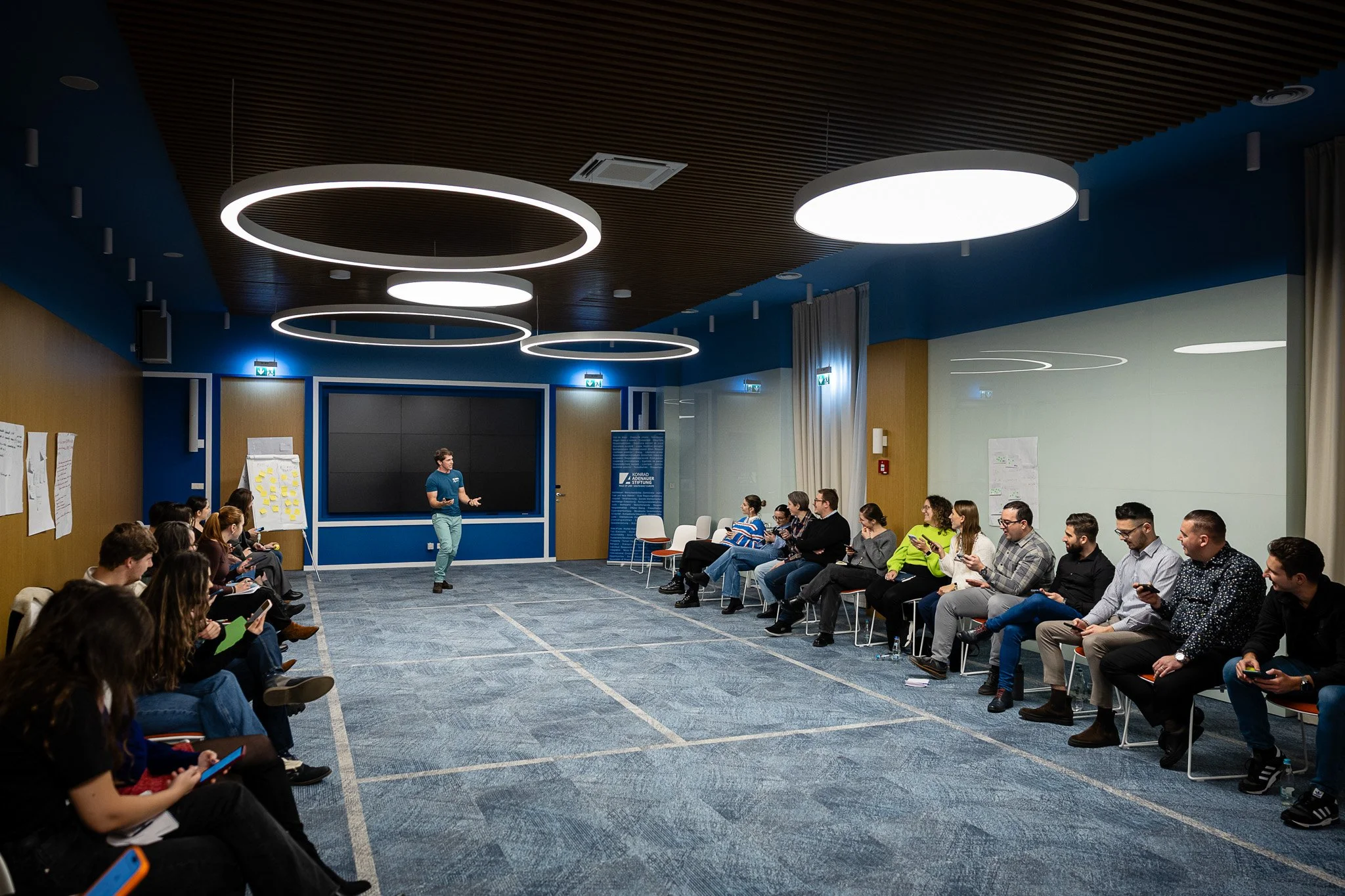 Altcumva.ro-LEAD MD-0911.jpg