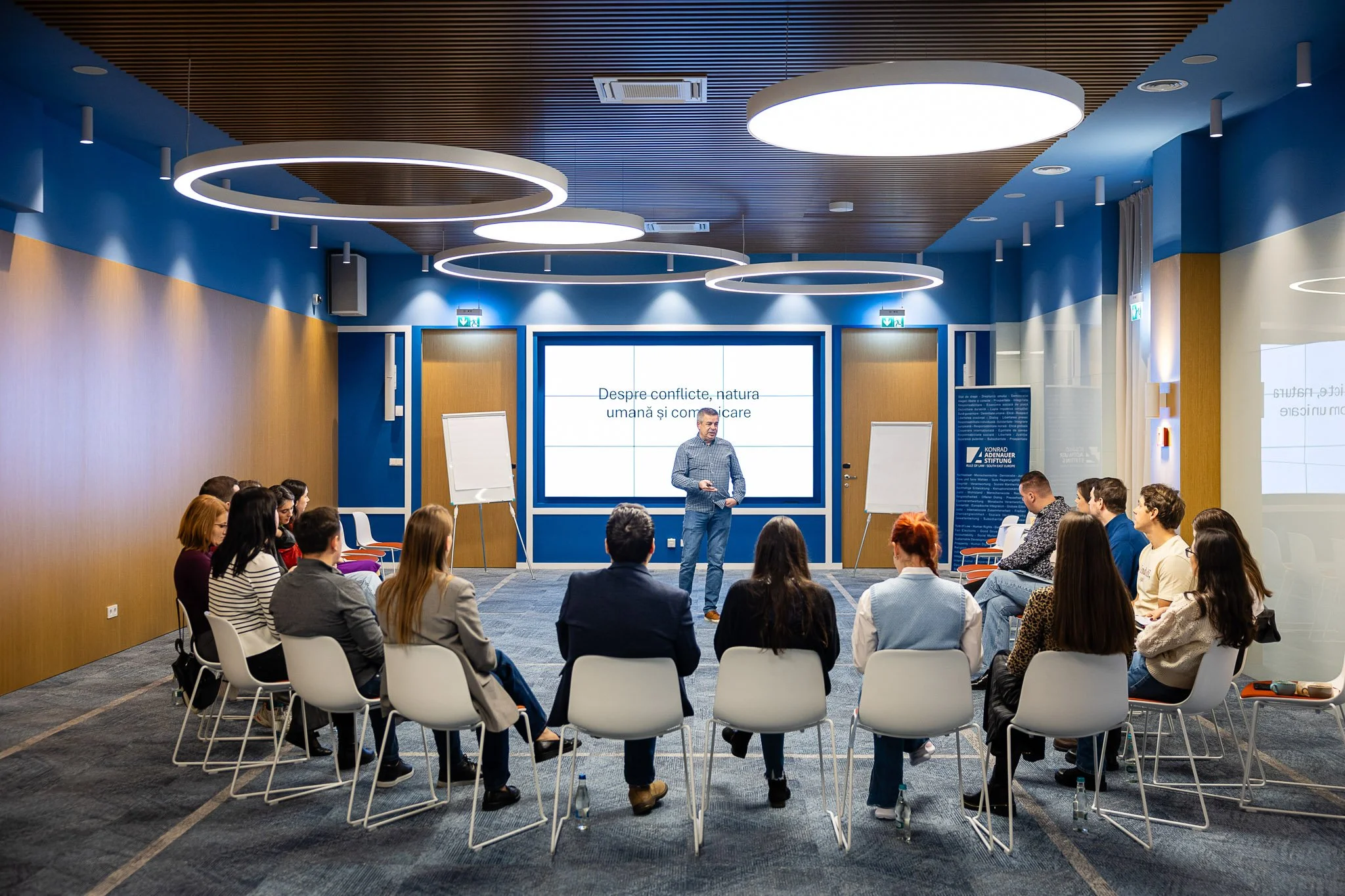 Altcumva.ro-LEAD MD-0201.jpg