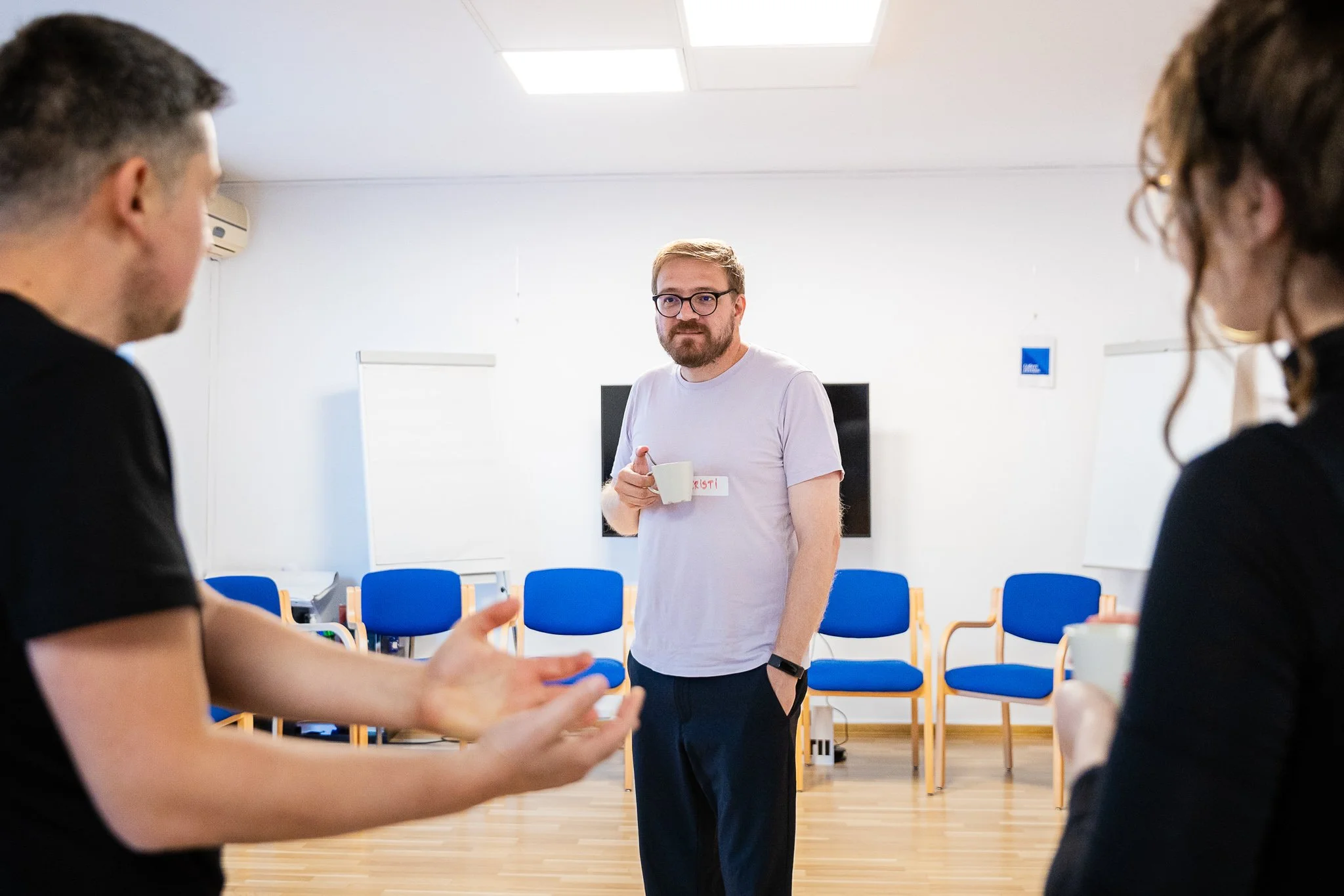 Altcumva.ro-Povestitorii 2-0006.jpg