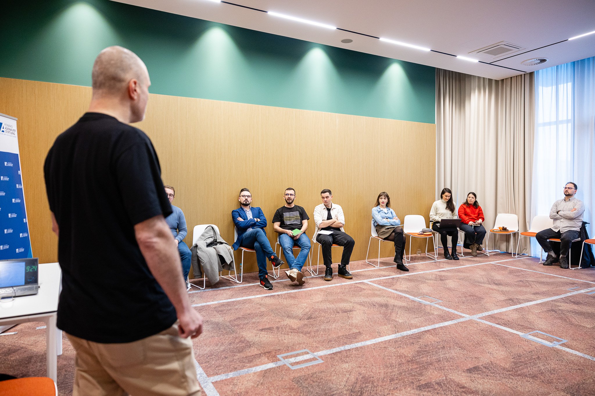 Altcumva.ro-LEAD MD-0213.jpg