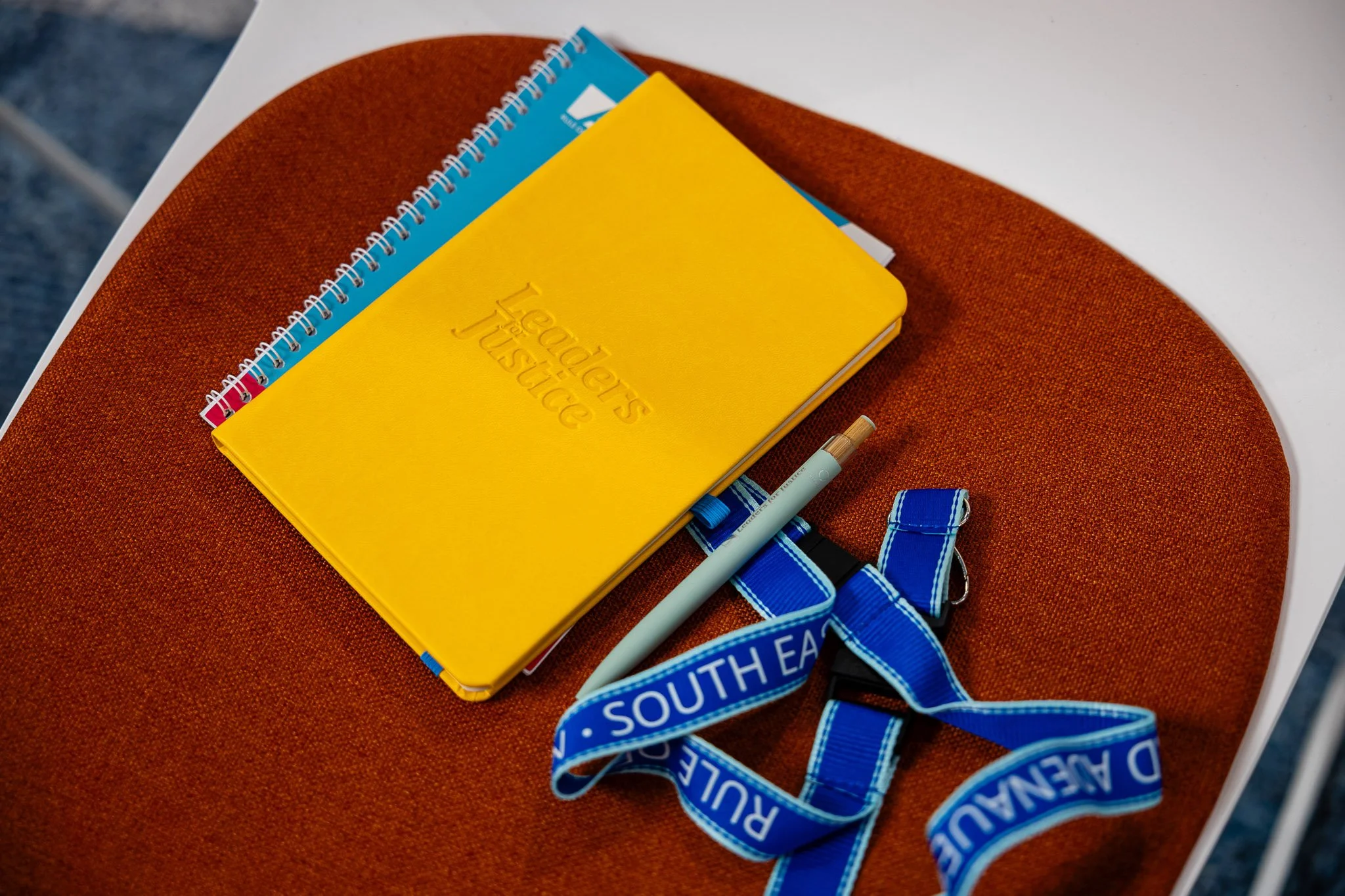 Altcumva.ro-LEAD MD-0015.jpg