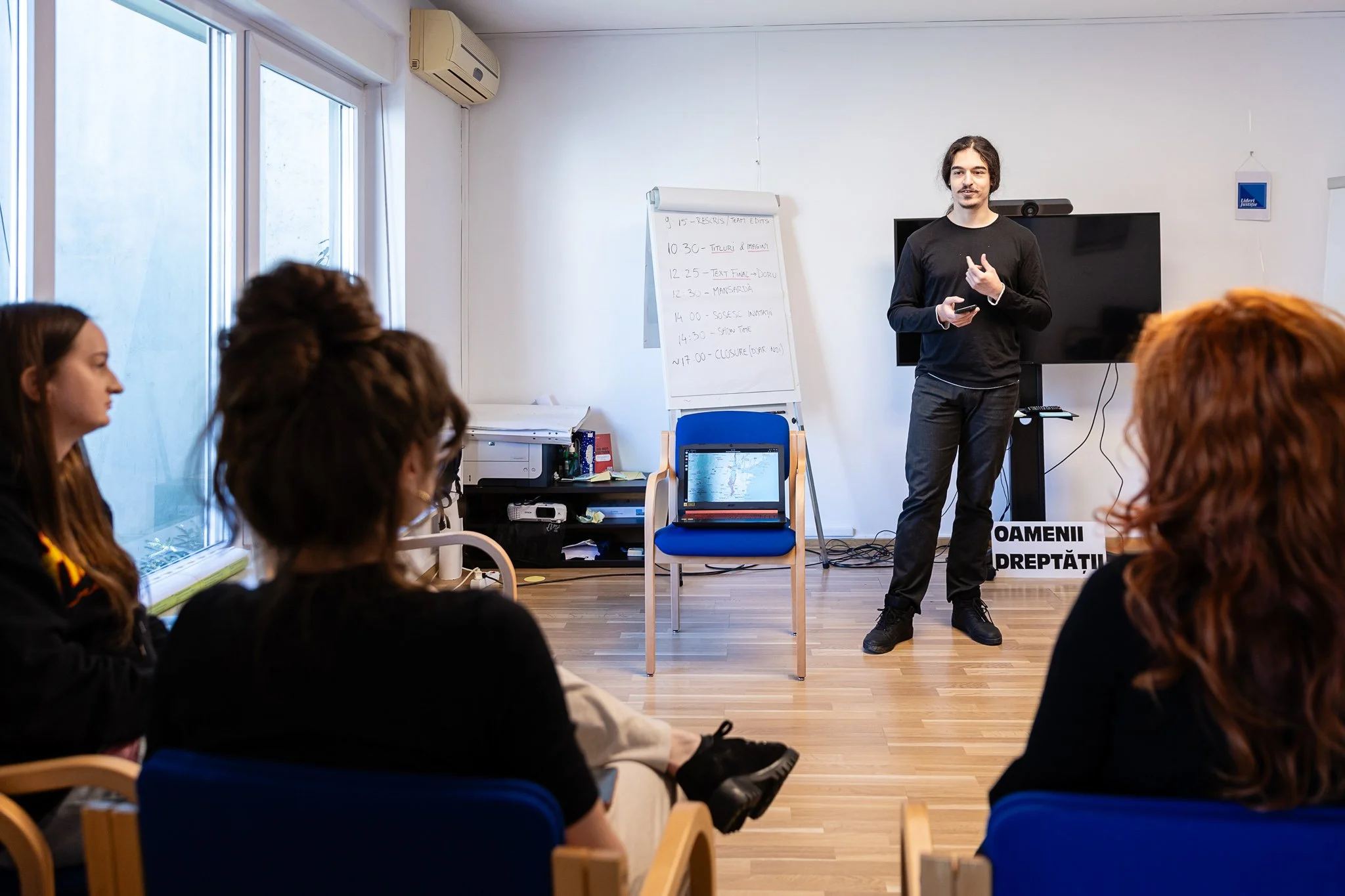 Altcumva.ro-Povestitorii 2-0250.jpg