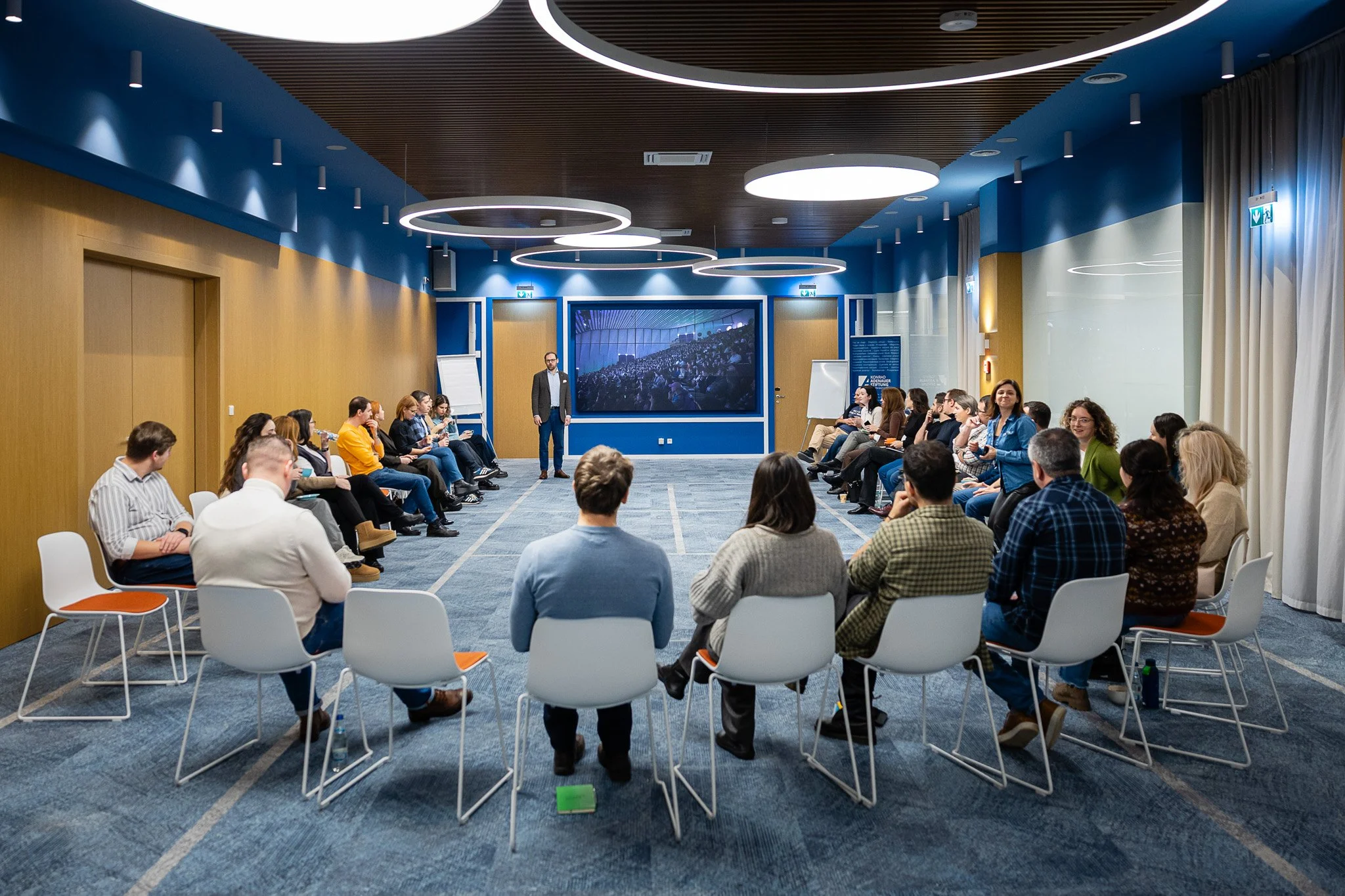 Altcumva.ro-LEAD MD-0033.jpg