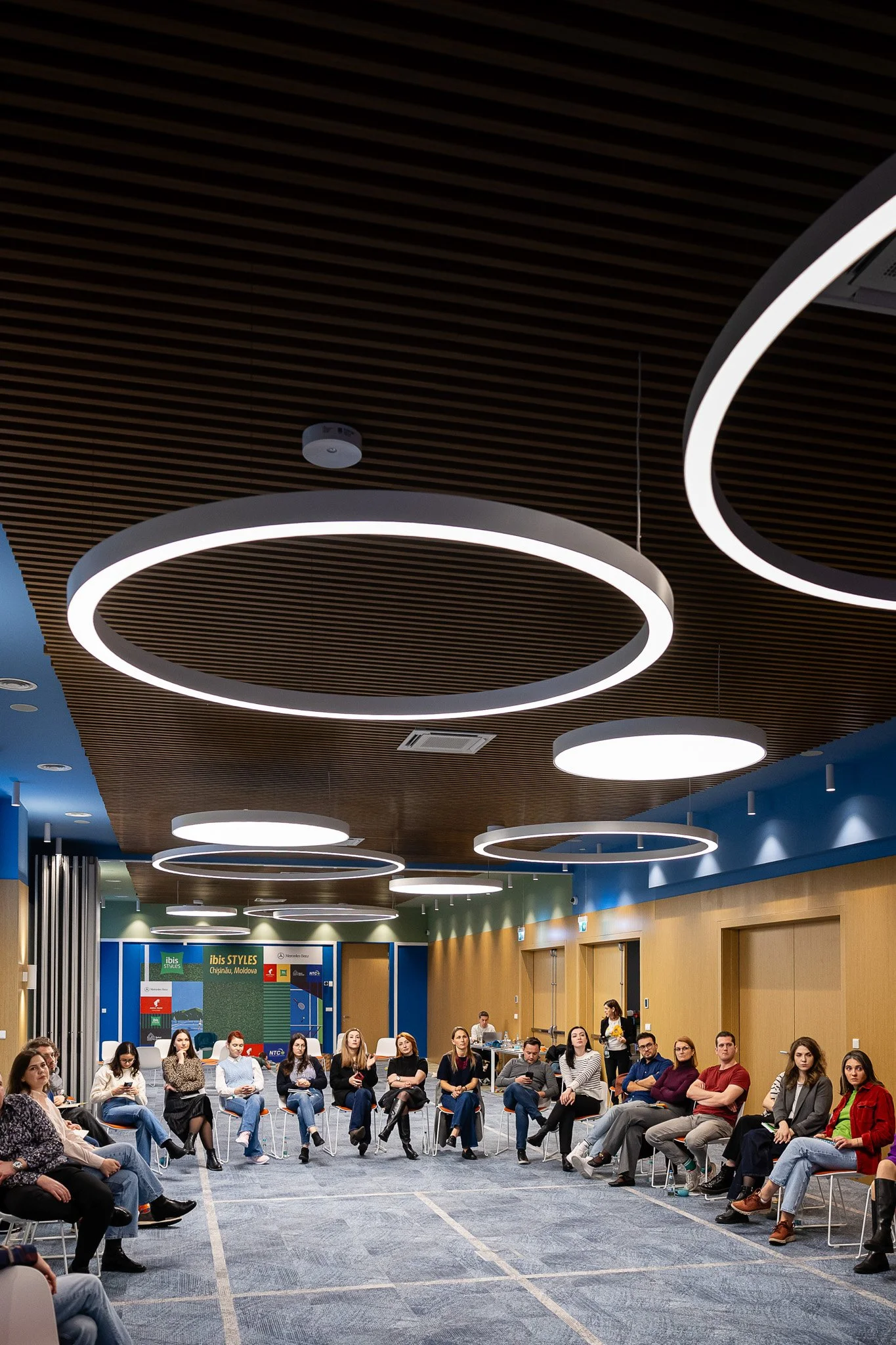 Altcumva.ro-LEAD MD-0404.jpg