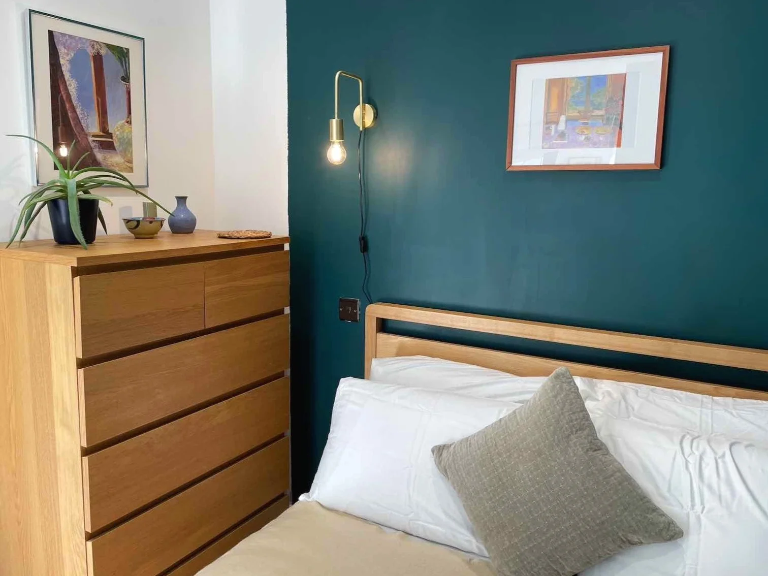 Plenty of storage .jpg