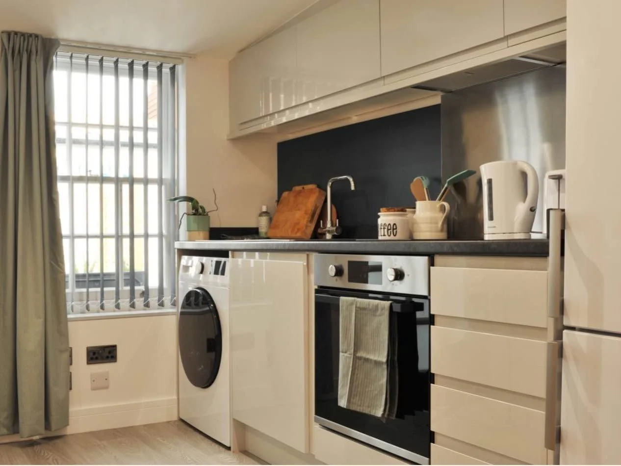 Fully equipped kitchen.jpg