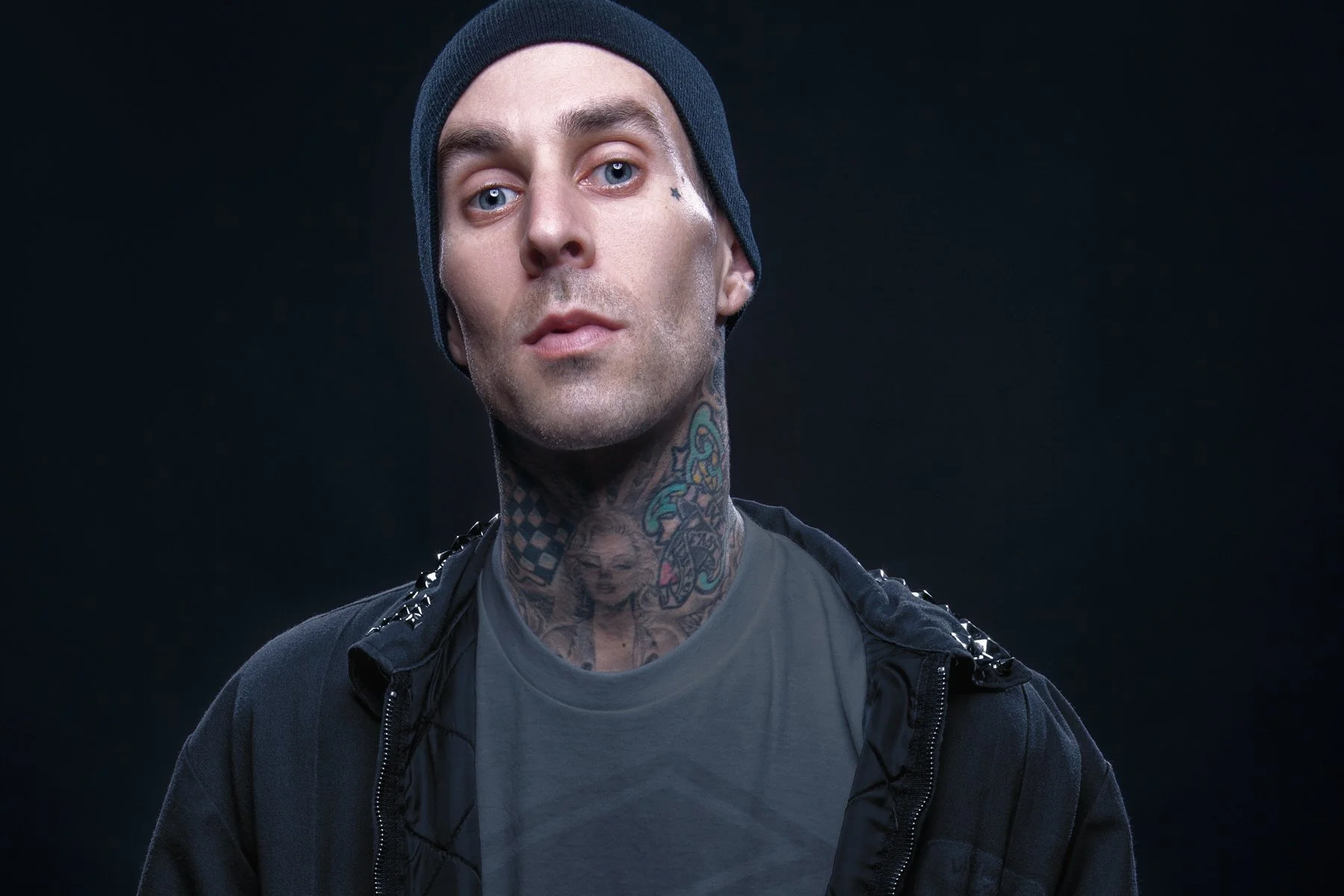 TRAVISBARKER_JOELSON_W.jpg