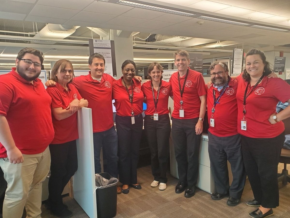 It was Red Shirt Monday for Guild members at @thebuffalonews as we showed solidarity with our bargaining team, which meets in person with Lee Enterprises and Buffalo News reps this week. We&rsquo;re fighting for a fair contract to #protectlocaljourna