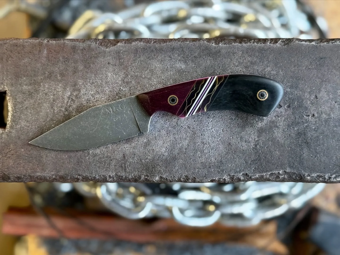 I still haven&rsquo;t named this blade profile but here&rsquo;s a GOTHIC rendition of it!
.
This profile has been my go to EDC since I first designed it, and I absolutely love how this one came out. 
.
This piece was a custom order and as such is not