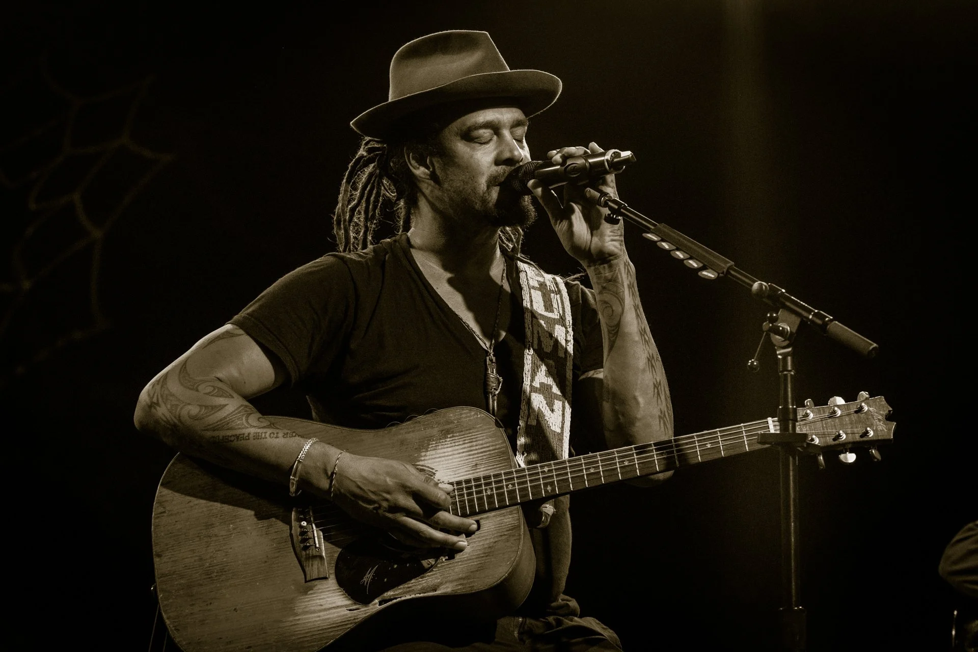 Michael-Franti-8.jpg