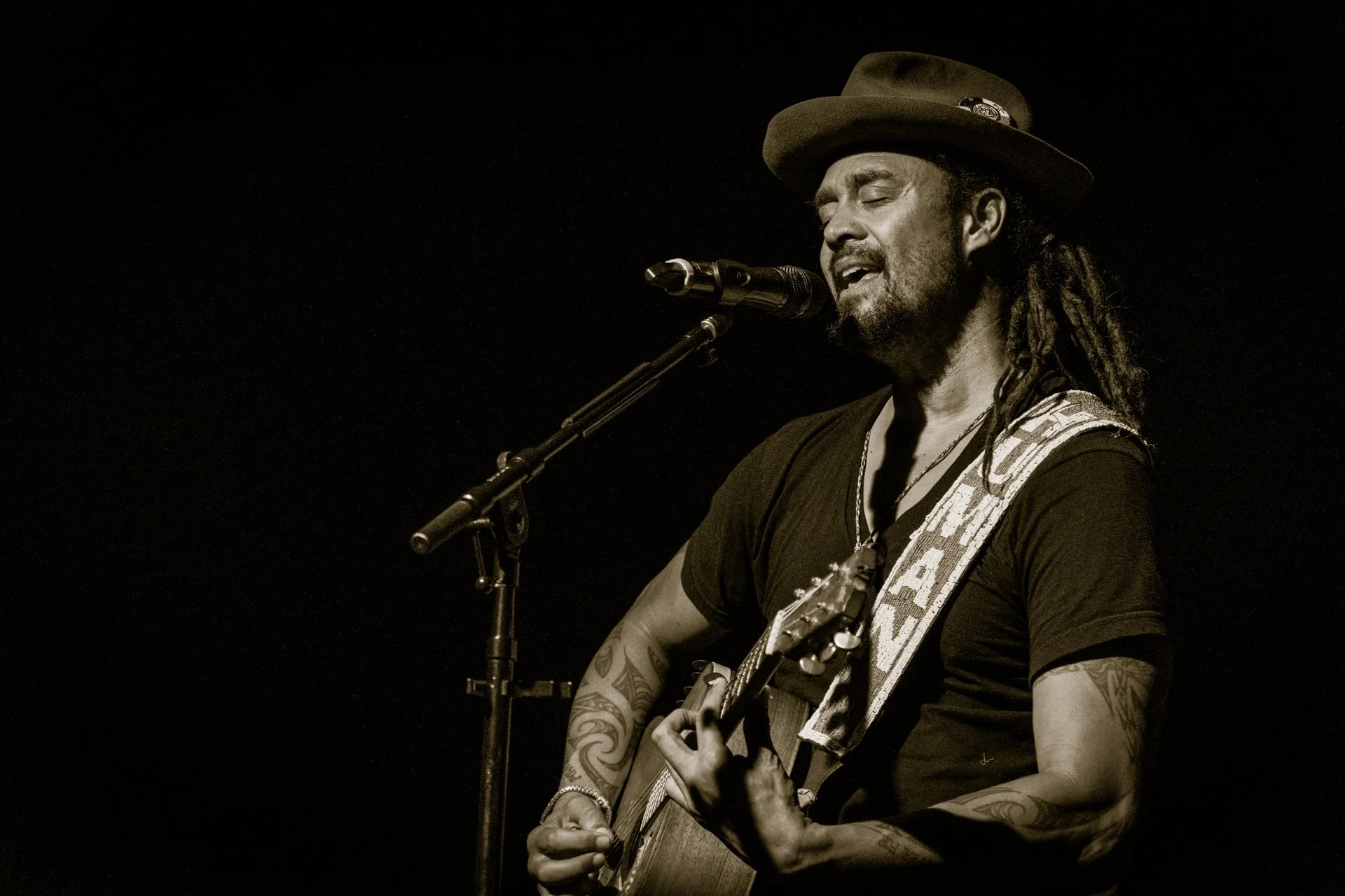 Michael-Franti-14.jpg