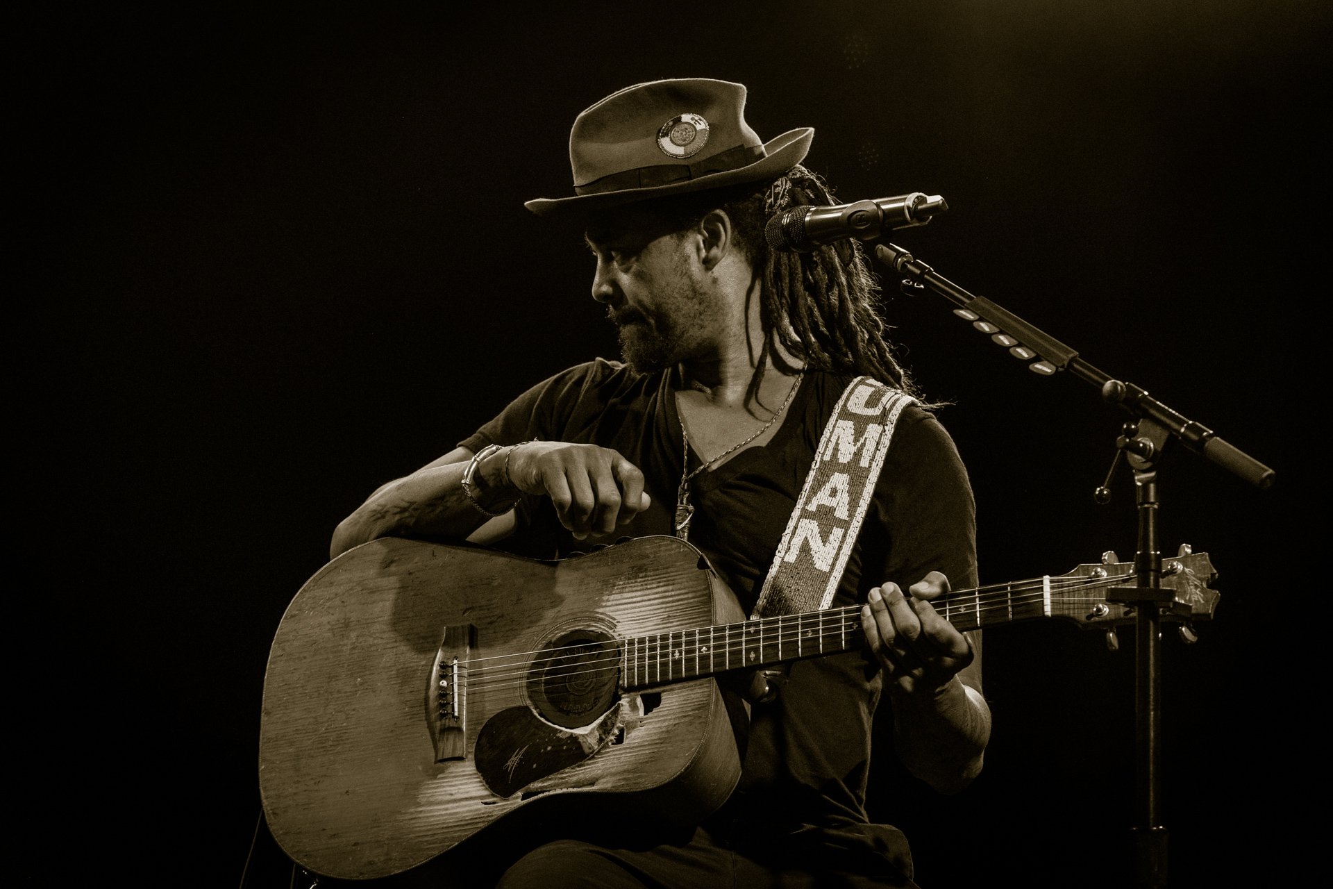 Michael-Franti-7.jpg