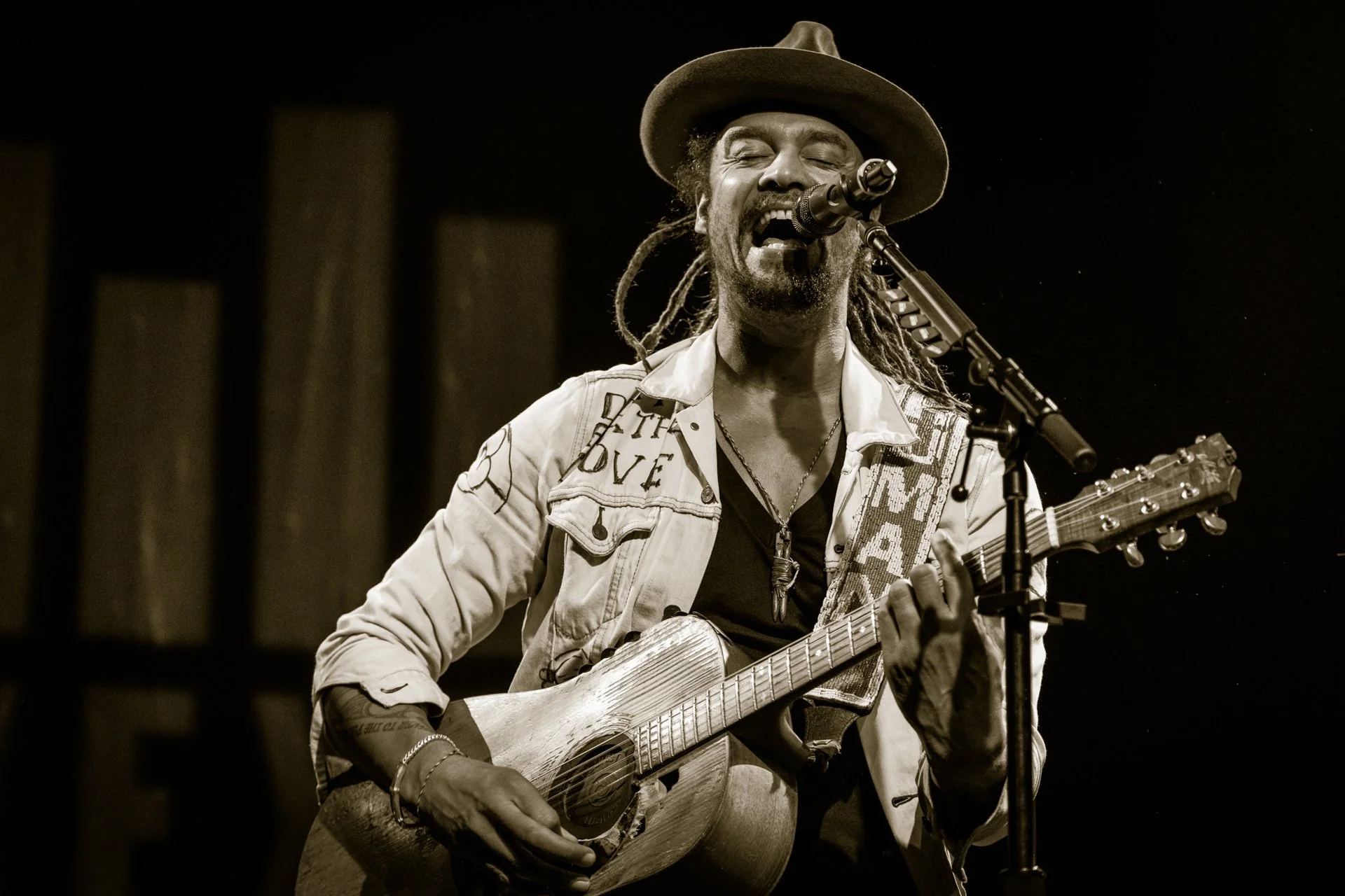 Michael-Franti-6.jpg