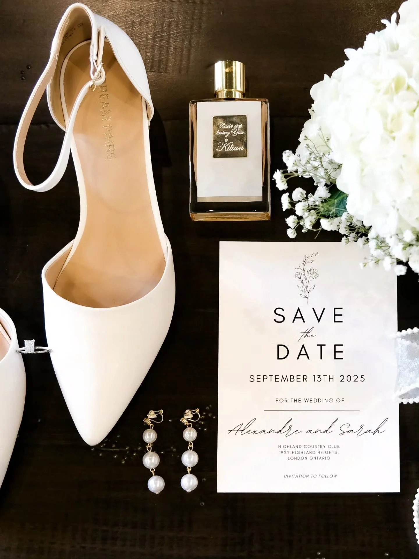 These details were brought to you by the bridesmaids ♡ each detail was something from the ladies.
They wanted to make sure she had something borrowed, something blue, something old and something new 💍
🤍Thankful for the girls 🤍
And wishing every br