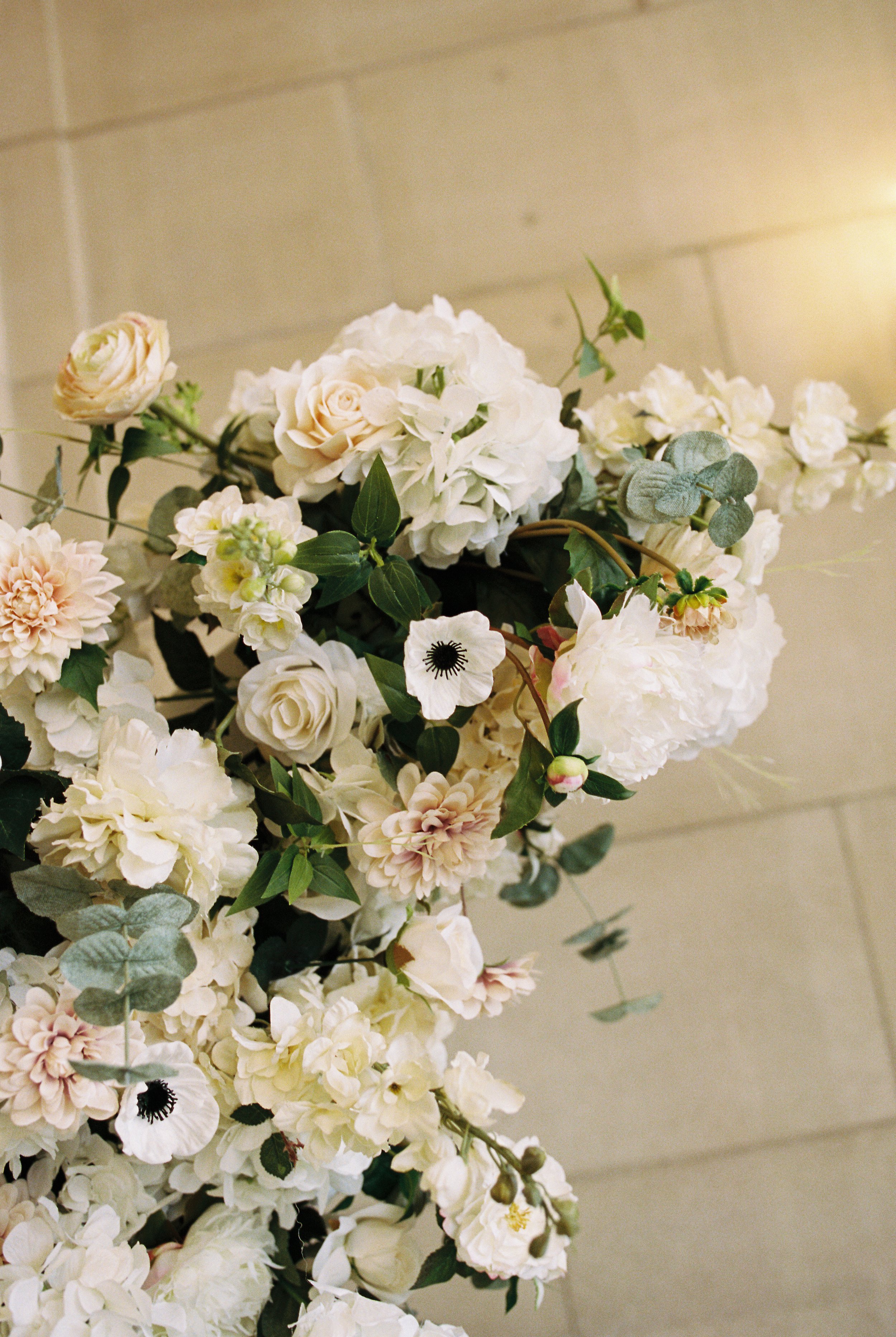 Arial_Pearl_Wedding_Sarah_Malcolm_Swidrak&Co.--256.jpg