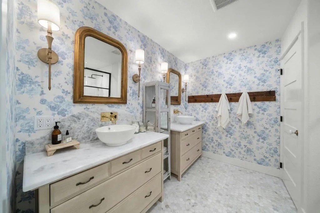 FBG Master Bath.jpg
