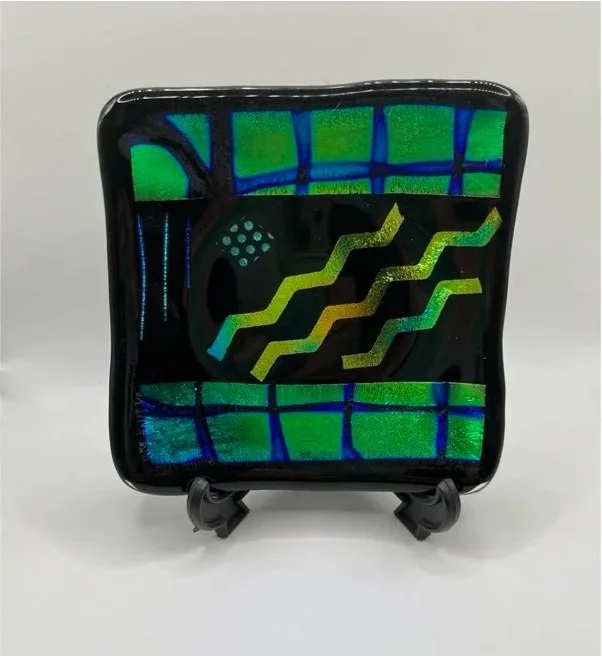 mid+size+dicro+black+blue+green+angle.jpg