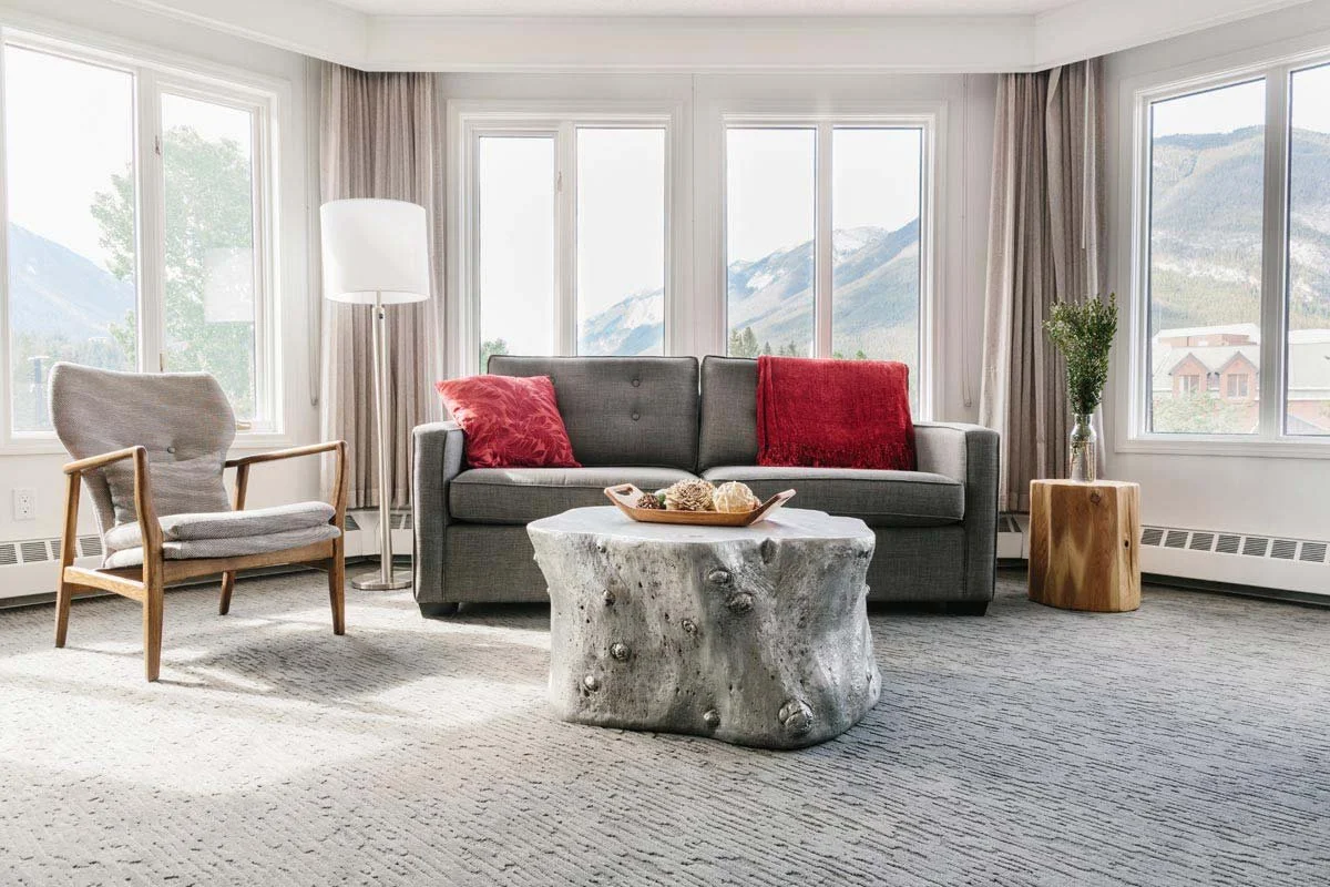 GI-Room-Lounge-Mountain-View.jpg