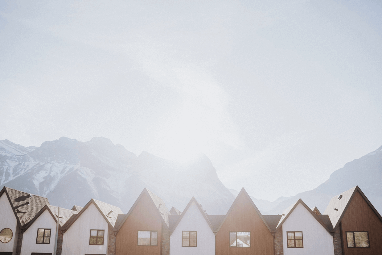 652ee628855c2ec90842e8f4_Basecamp-Resorts-Canmore-27.png