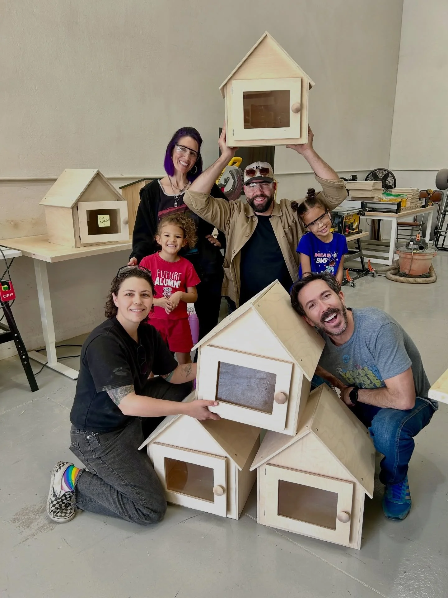 We kicked off the new year building Little Libraries at our shop! 🔨

We had an awesome time building Little Libraries while learning safety, drill handling, countersinking, driving screws, and assembling fundamentals. Of course, it was more than jus