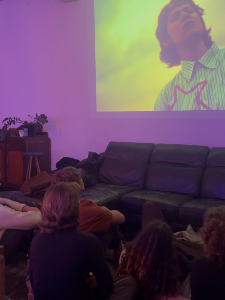@betty.com.au &ldquo;STRINGS&rdquo; listening party 💫 
-
What a special night with LIVE performance , MUSIC VIDEO first play and and the sounds of the EP in full
-
What special sounds and a well curated event thanks for dropping by @betty.com.au and