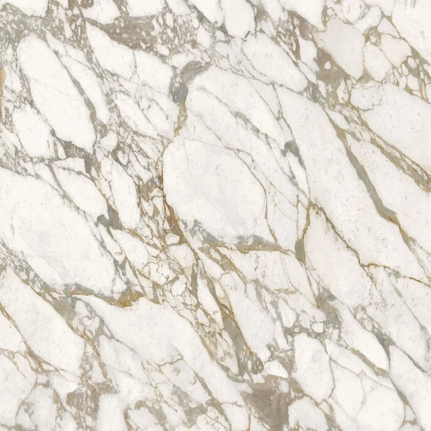 calcatta vagli oro IF colour 1.jpg
