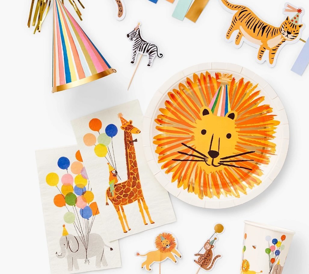 Calling all Party Animals - the &ldquo;Party Animal&rdquo; extravaganza, all conveniently packed into one thrilling box! Get ready to unleash your inner beast and party like an animal with this roaringly fun theme that promises a night of untamed exc
