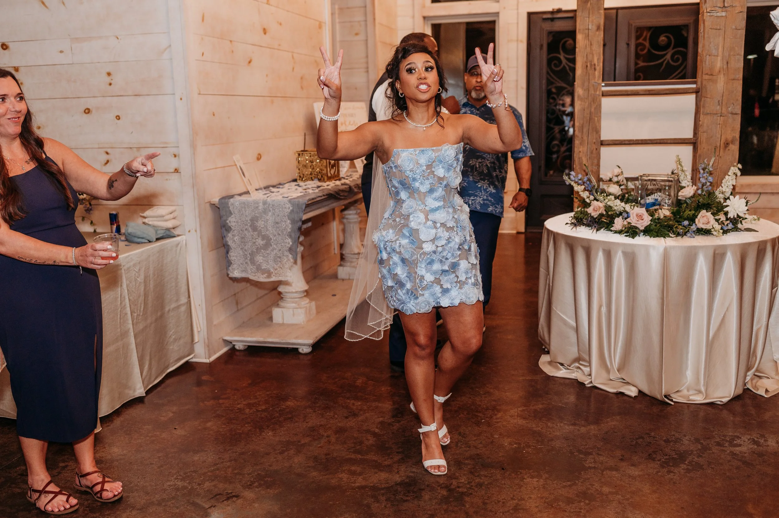 Chattanooga wedding florist blue white blush delphinium dahlia black bride summer florals garden style howe farms apple barn going away repurposed cake meadow