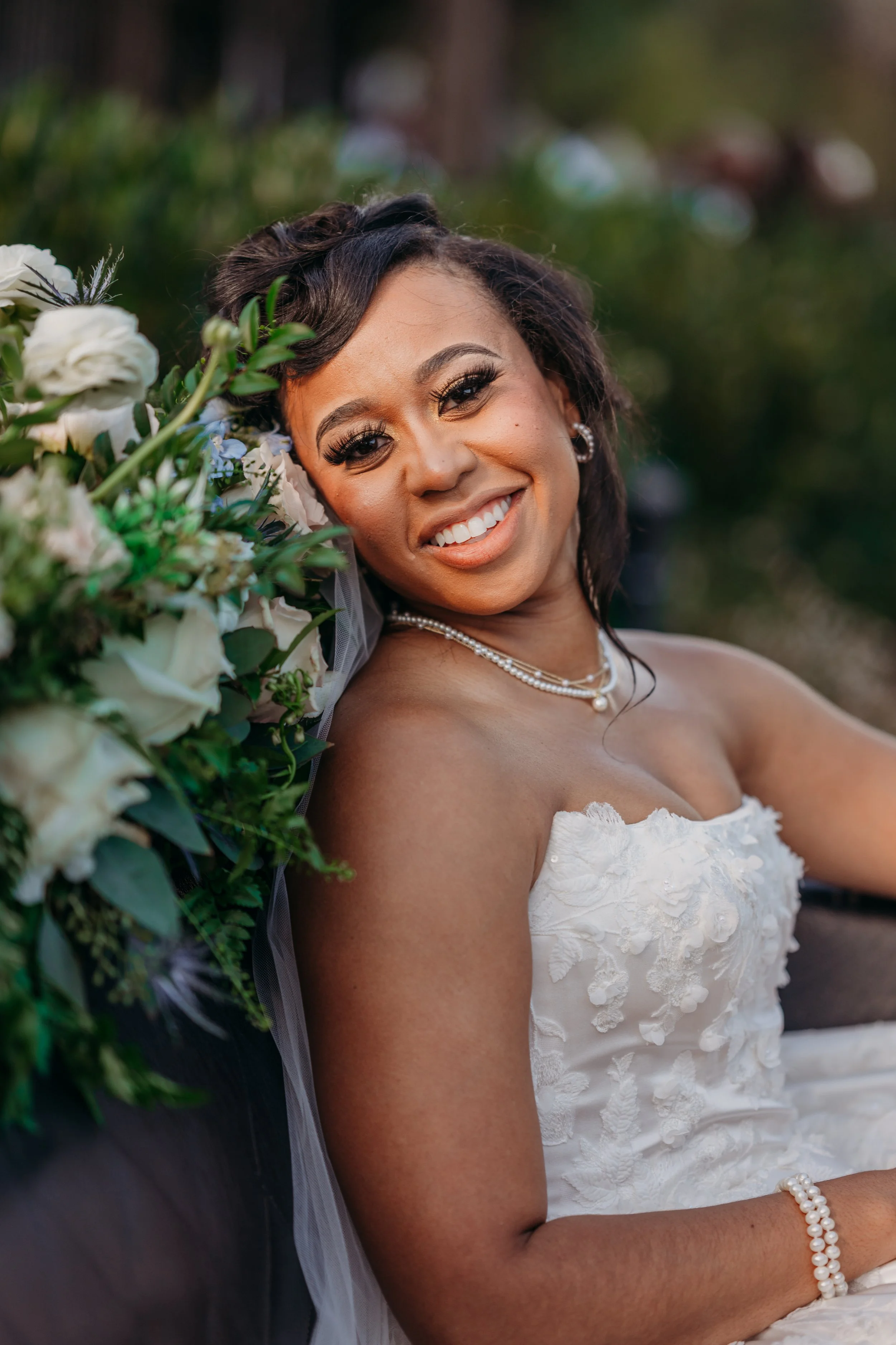 Chattanooga wedding florist blue white blush delphinium dahlia black bride summer florals garden style howe farms apple barn black bride vintage car florals